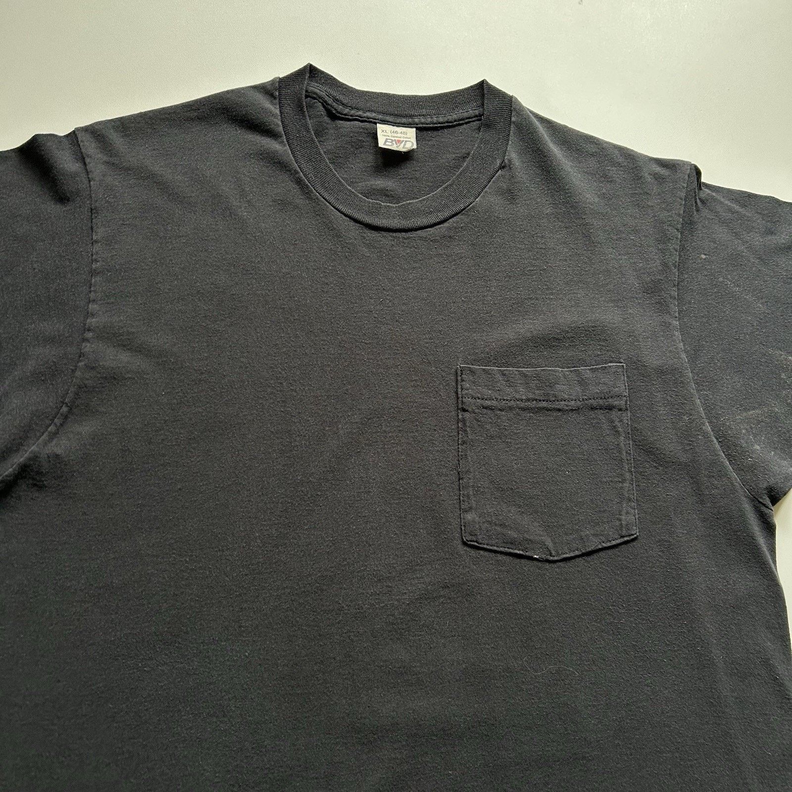 Vintage Vintage Faded Black Pocket T-Shirt Large 90s Single Stitch Size US XL / EU 56 / 4 - 2 Thumbnail