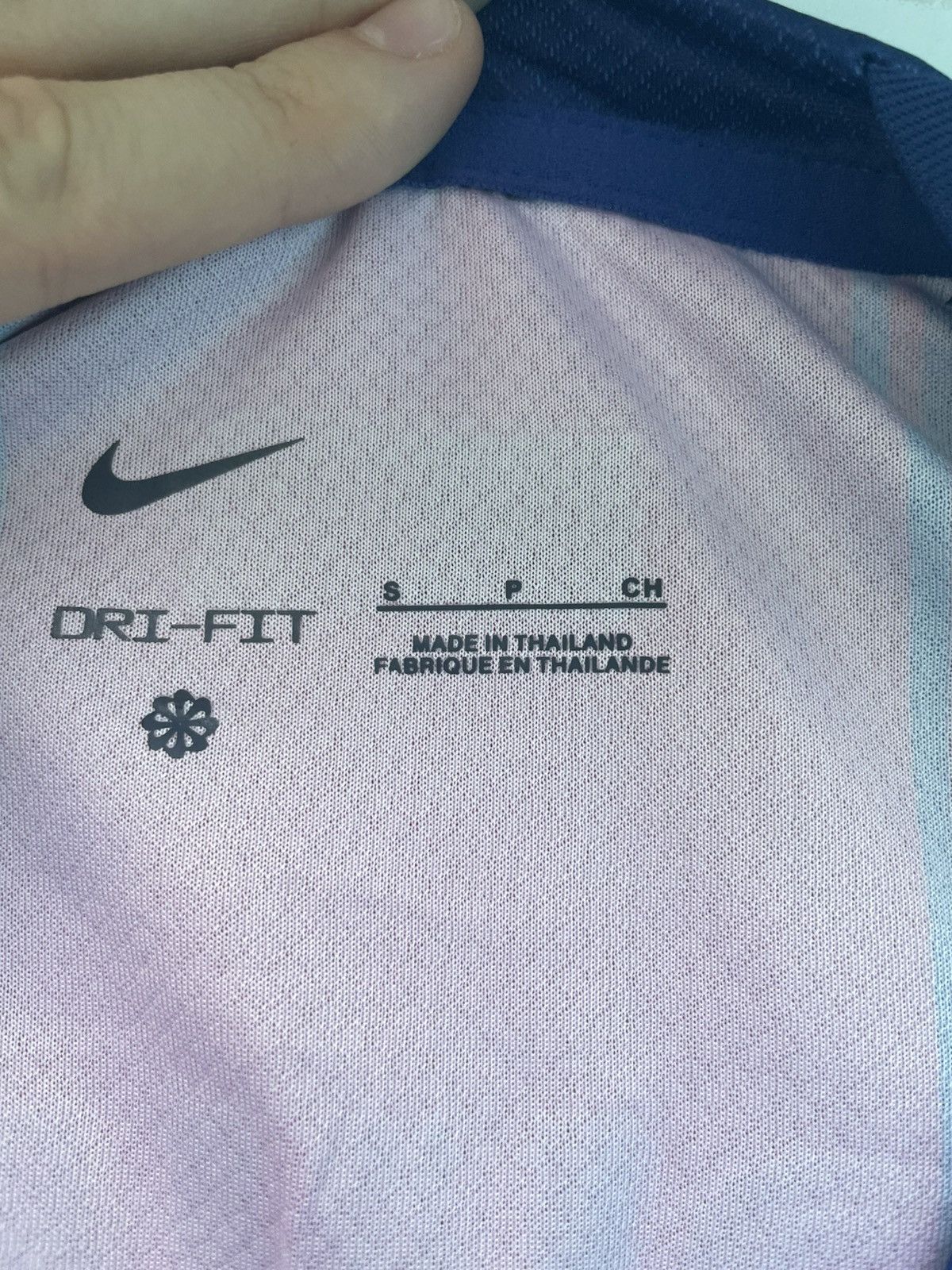 Nike FC Barcelona 25/26 Home Kit Size US S / EU 44-46 / 1 - 4 Thumbnail