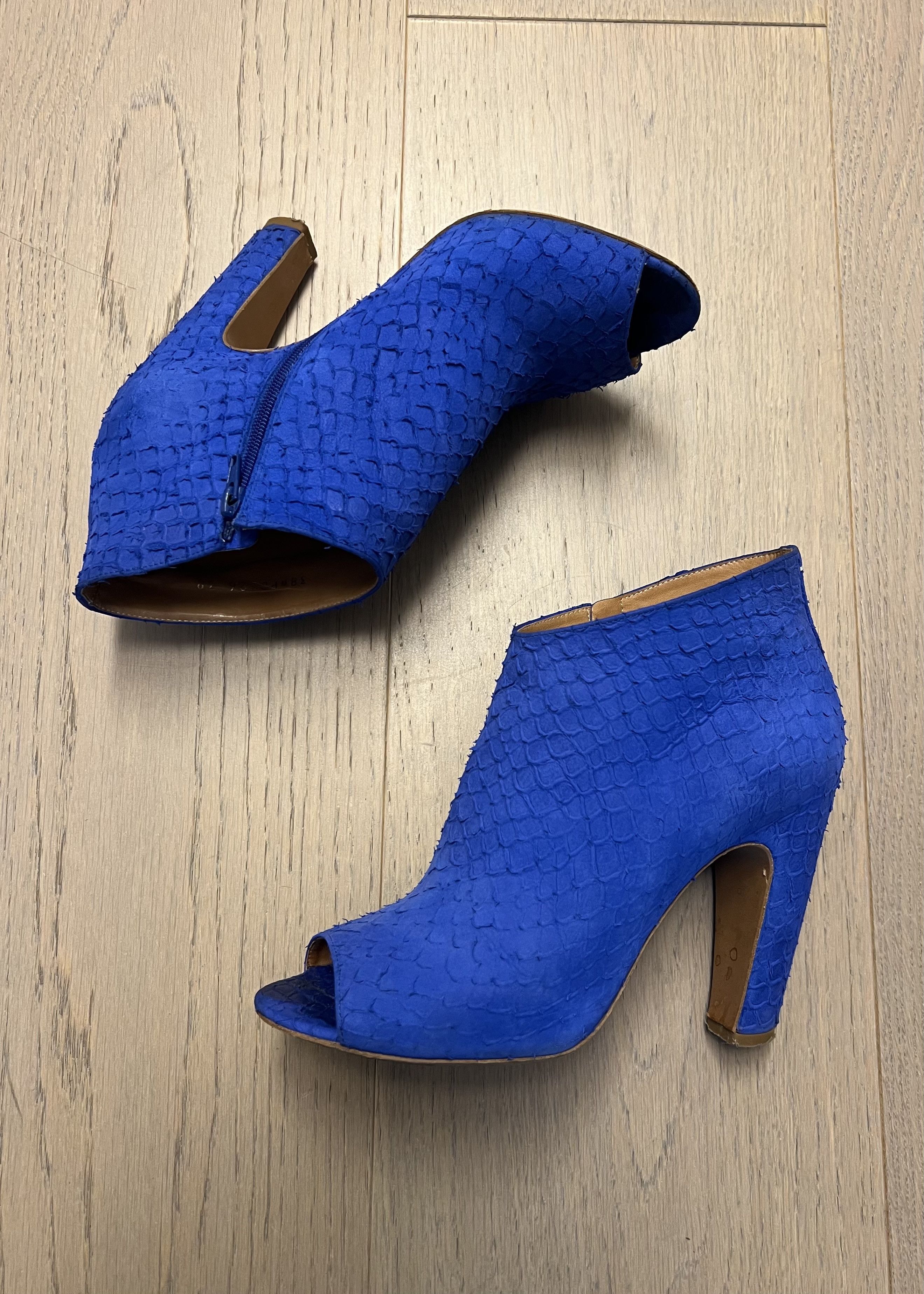 Maison Margiela Maison Martin Margiela blue snakeskin peep toe heels. Size US 8 / IT 38 - 1 Thumbnail