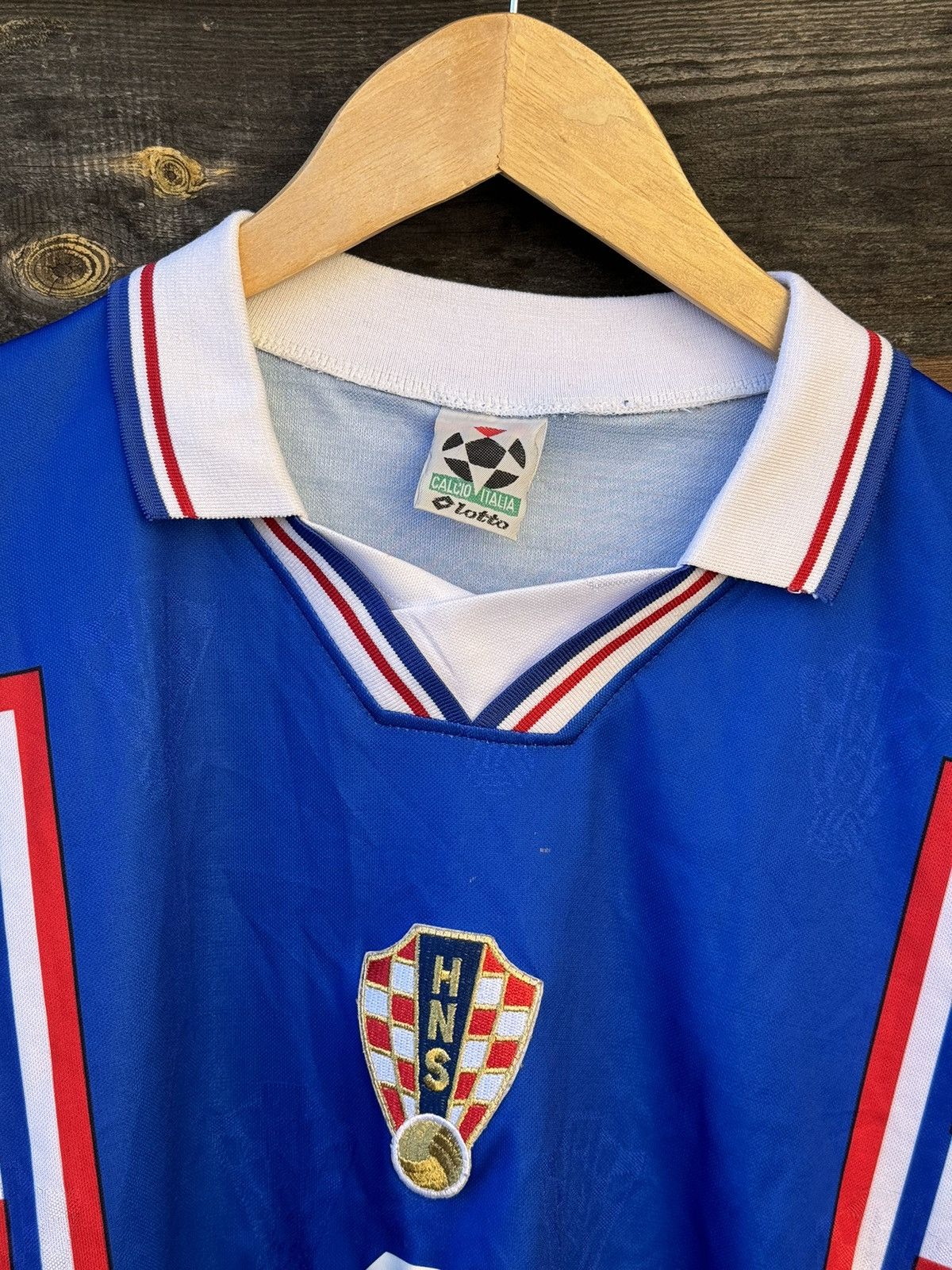 Lotto Sport 1998 Lotto Croatia #9 Suker vintage rare soccer jersey Size US M / EU 48-50 / 2 - 12 Thumbnail