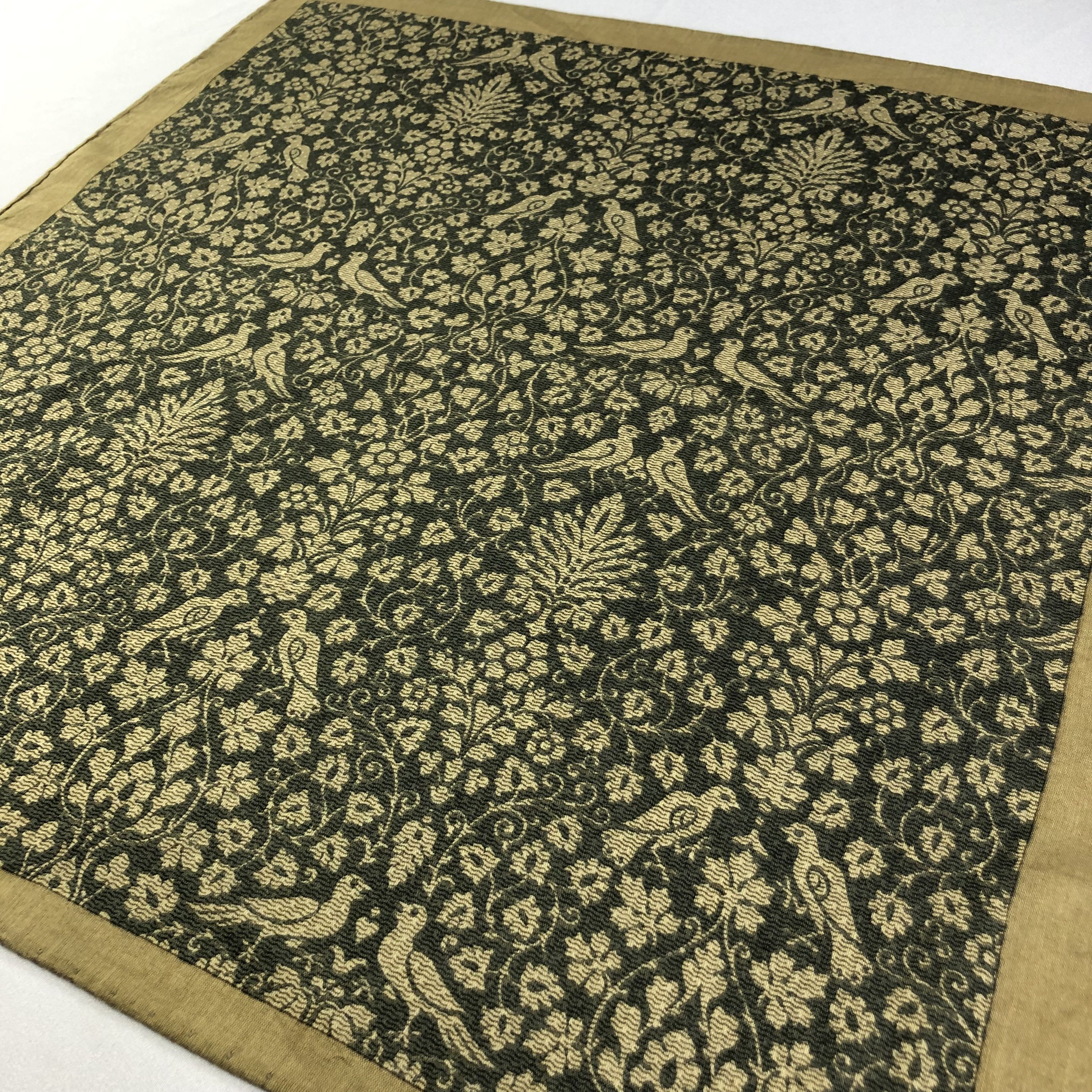 Vintage Valentino Garavani Handkerchief Neckerchief Bandana H1639 Size ONE SIZE - 3 Thumbnail