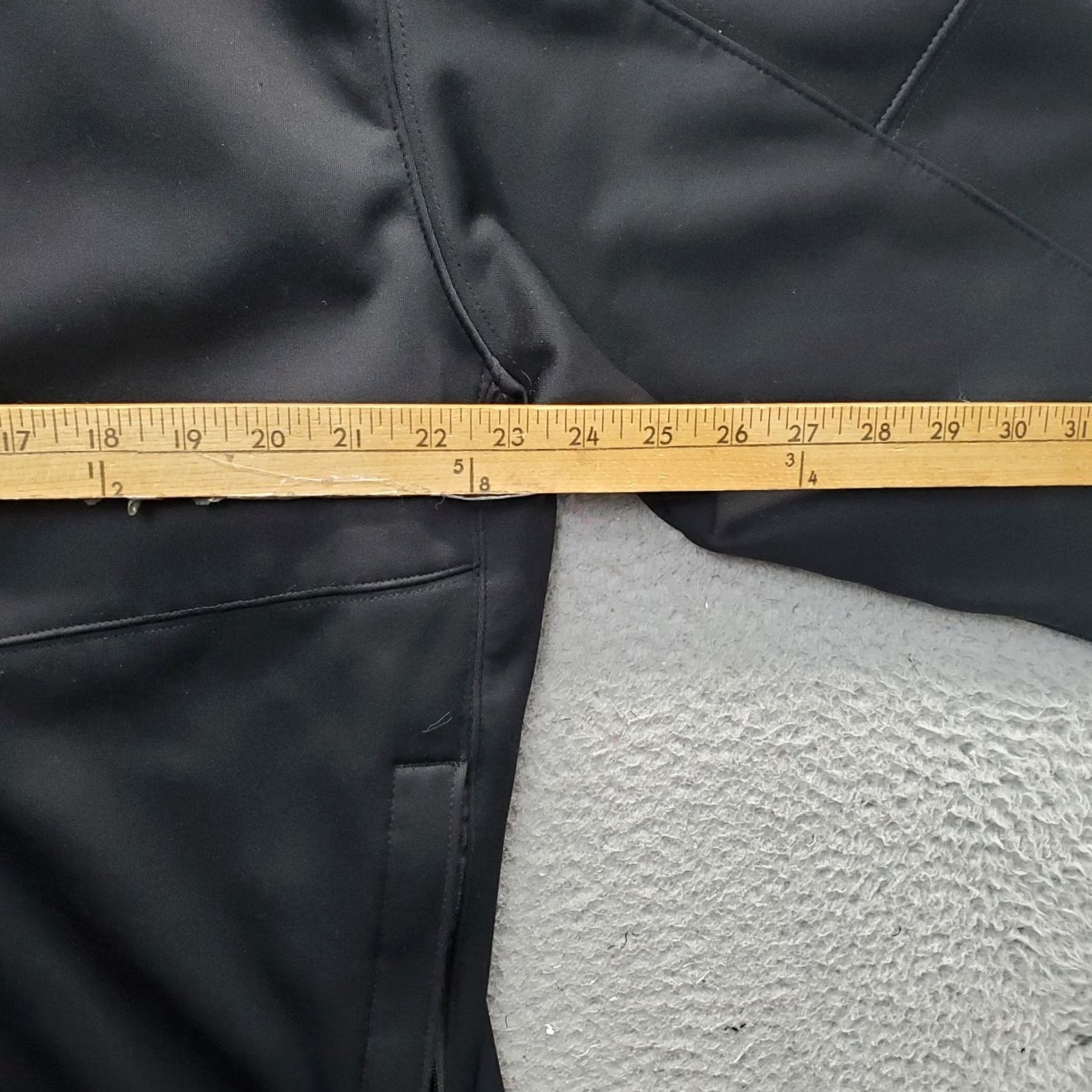 Avalanche Avalanche Weather-Shield Jacket Mens XL Black Soft Shell Full Zip Weather-Shield Jacket Mens XL Black Soft Shell Full Zip Size US XL / EU 56 / 4 - 4 Thumbnail