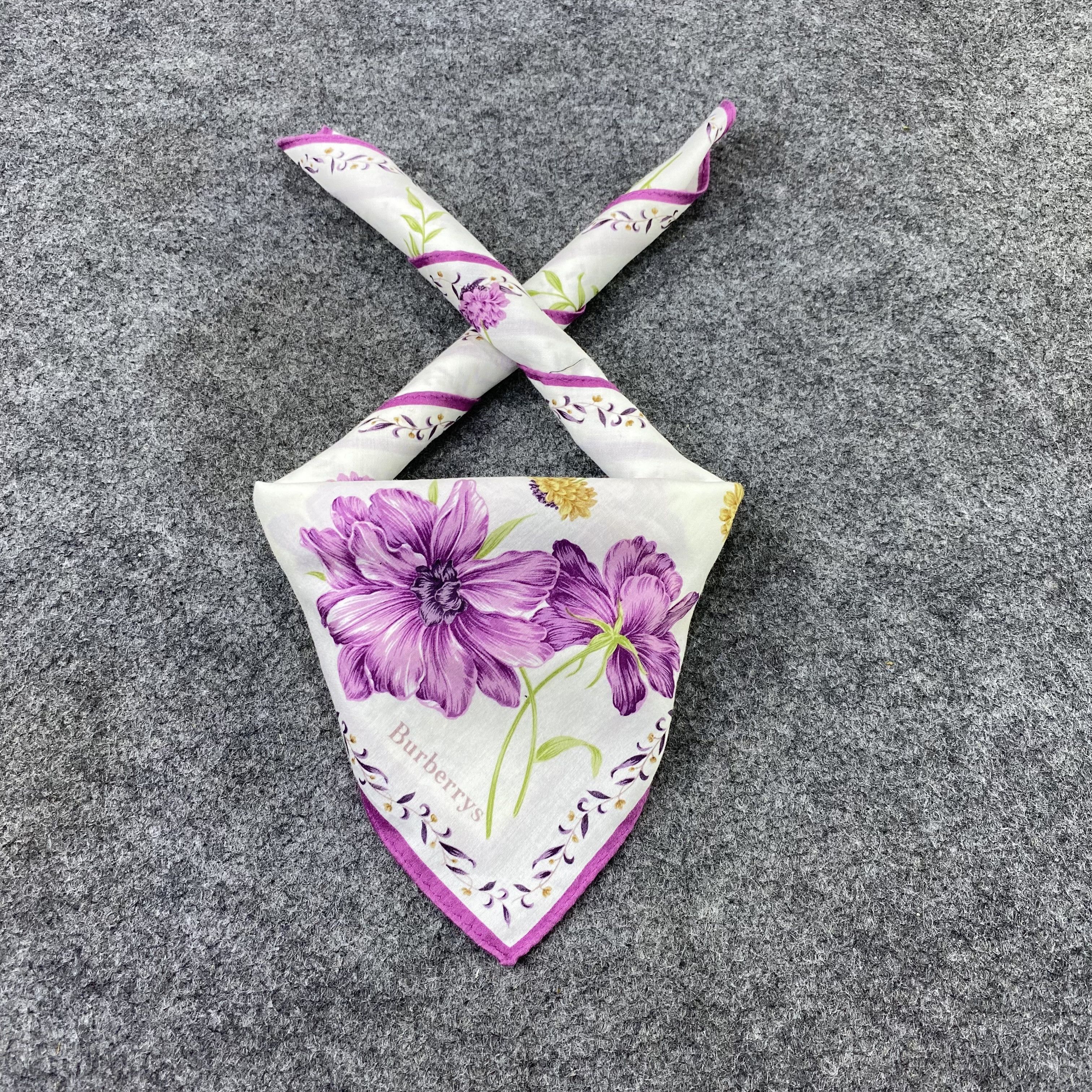 Burberry Burberry Handkerchief / Bandana / Neckerchief-B1500 Size ONE SIZE - 2 Thumbnail