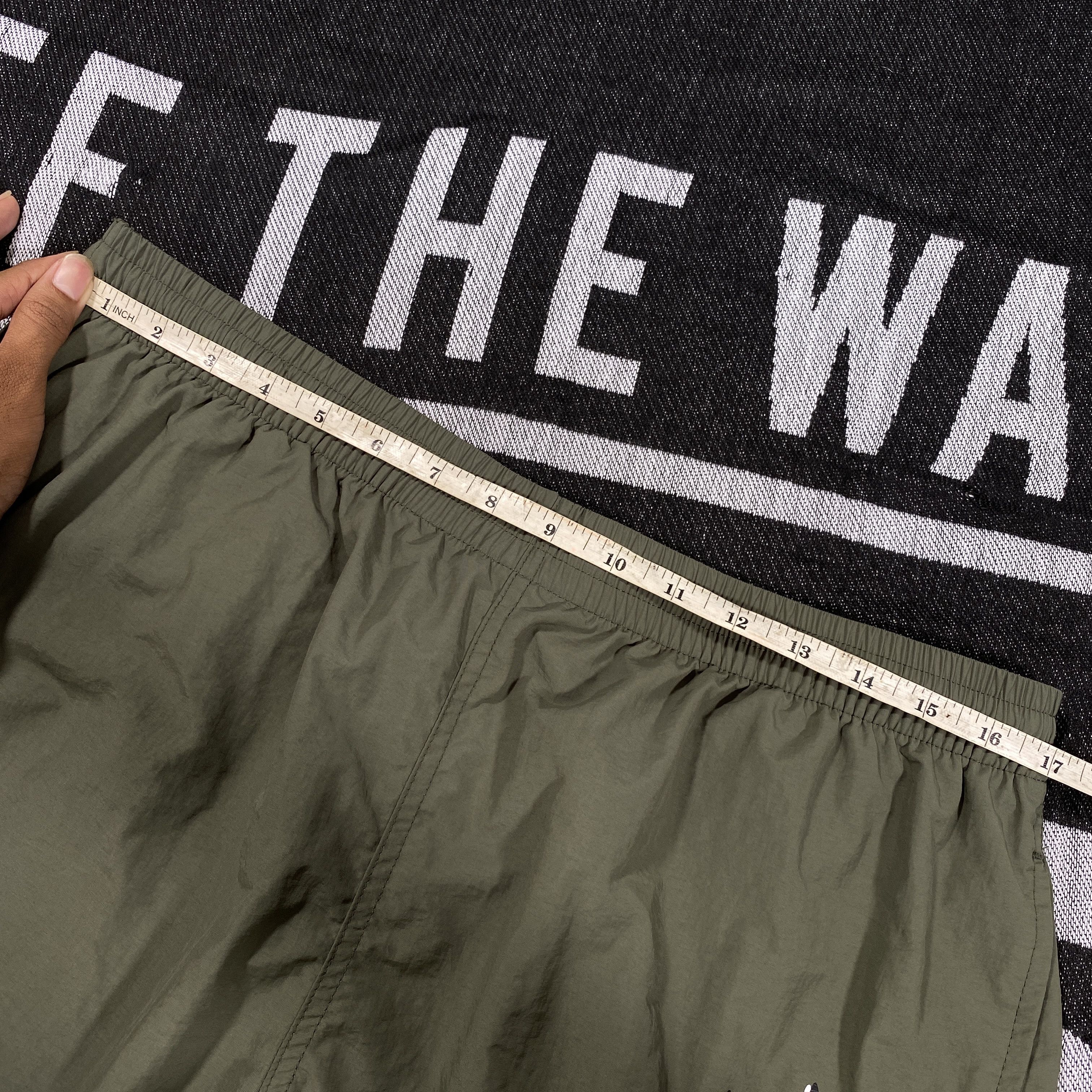 Stussy stussy vertical logo shorts size 32 Size US 32 / EU 48 - 6 Thumbnail