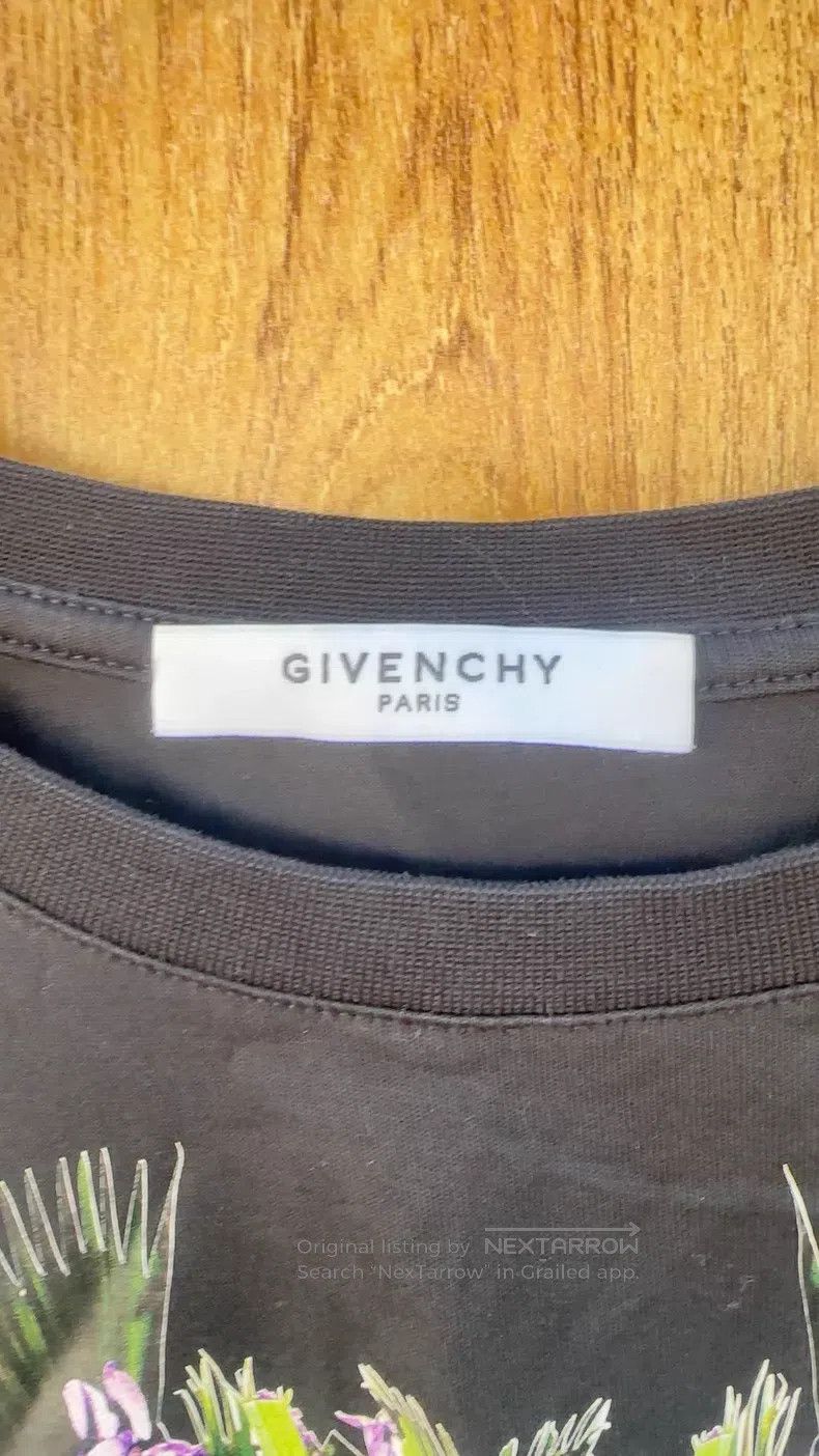 Givenchy Givenchy Black floral print short-sleeve T-shirt Size US S / EU 44-46 / 1 - 4 Thumbnail