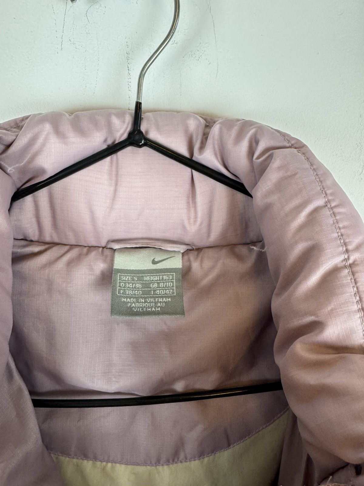 Nike Vintage Nike Silver Tab Pink Y2K Puffer Down Jacket Gorpcore Size S / US 4 / IT 40 - 3 Thumbnail