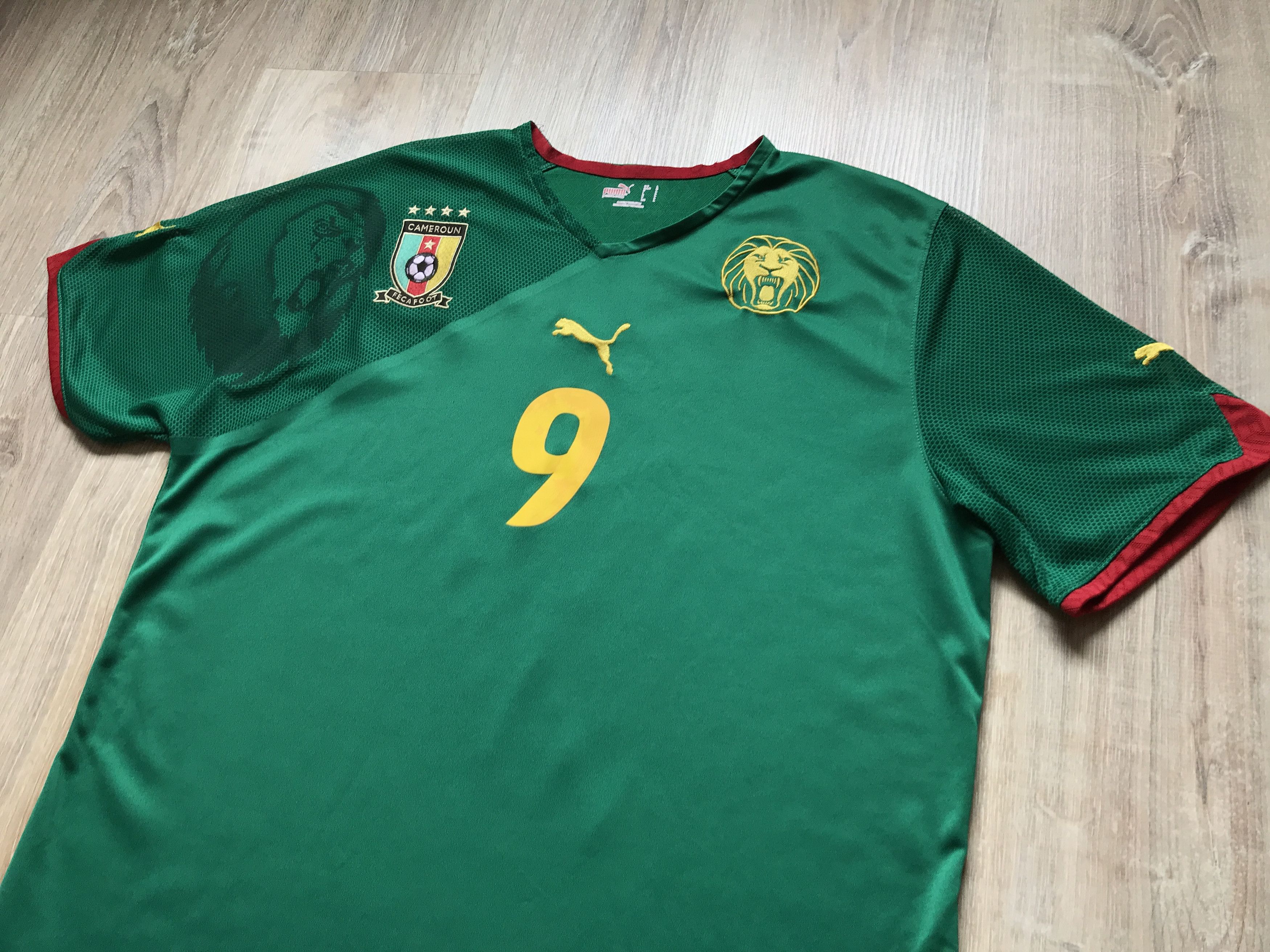 Puma × Vintage Vintage Puma Camerron Home Shirt #9 ETO'O Size US L / EU 52-54 / 3 - 3 Thumbnail