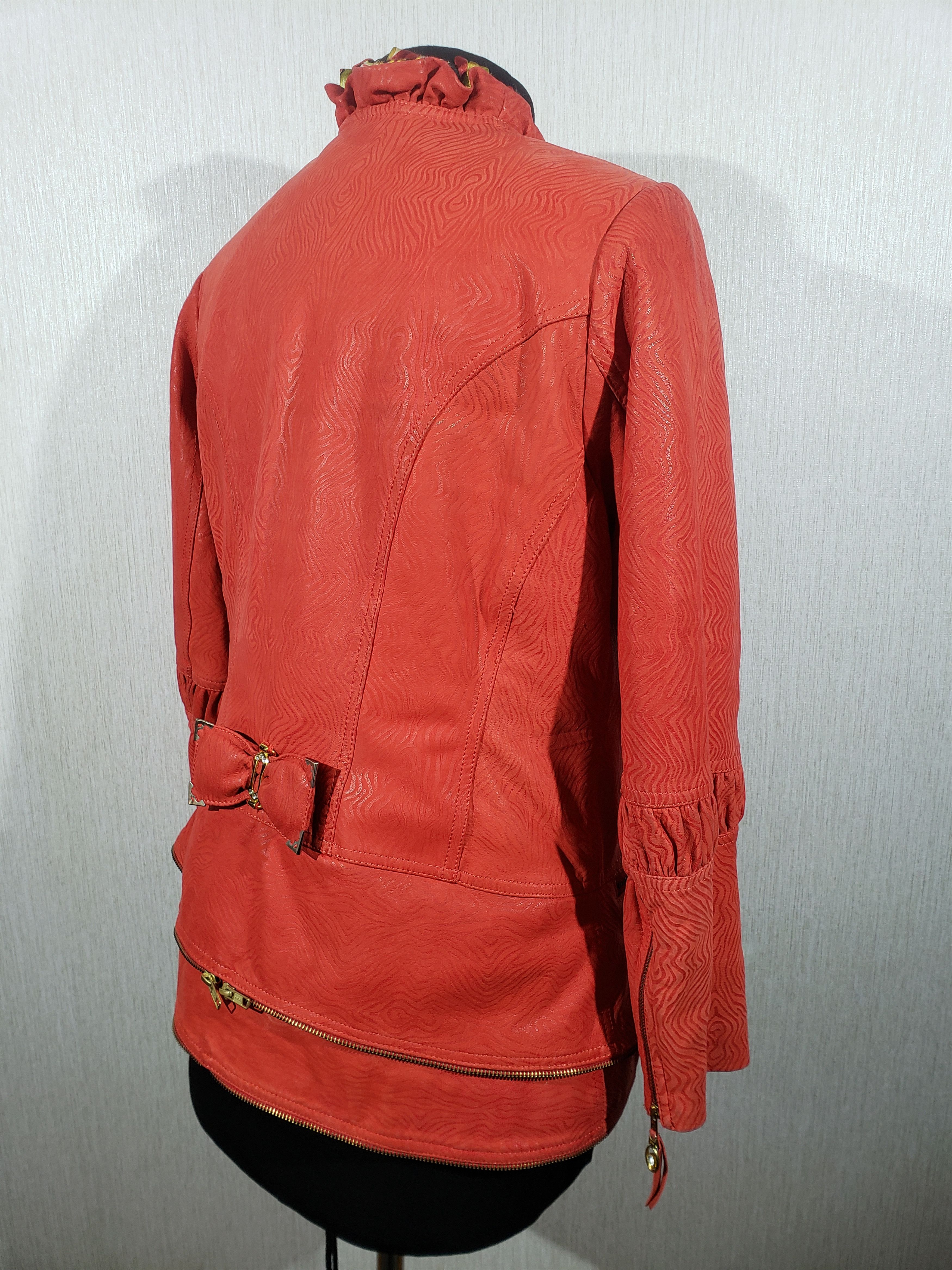 Other Romantic women's red leather jacket with a metal zipper. Size XXL / US 16-18 / IT 52-54 - 4 Thumbnail