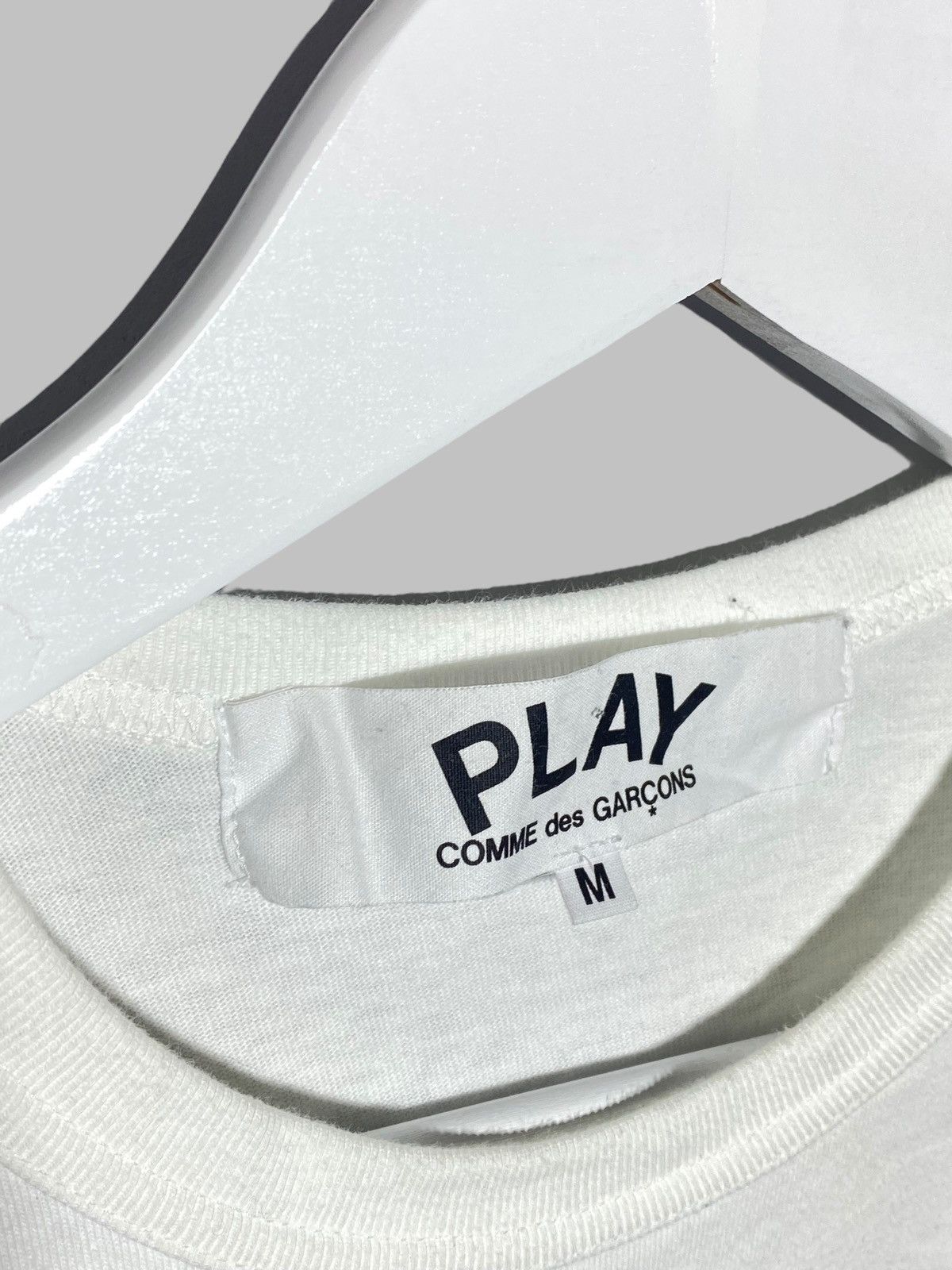 Comme des Garcons Comme Des Garçons CDG Play Patch Heart Logo White Size US M / EU 48-50 / 2 - 7 Thumbnail