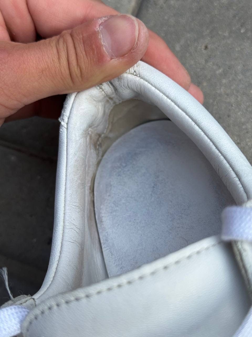Jimmy Choo Vintage Sneakers Jimmy Choo White Leather Size US 8 / IT 38 - 18 Thumbnail