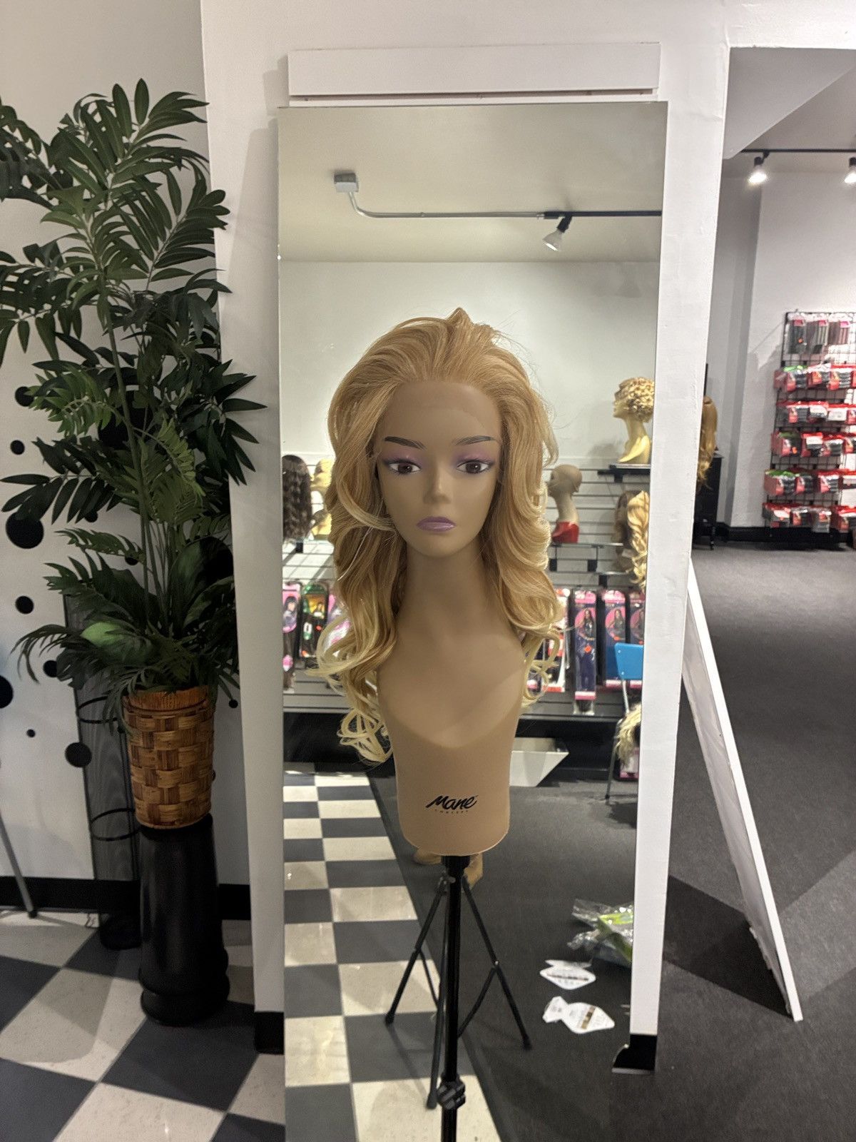 Other Tess wigs Size ONE SIZE - 7 Thumbnail