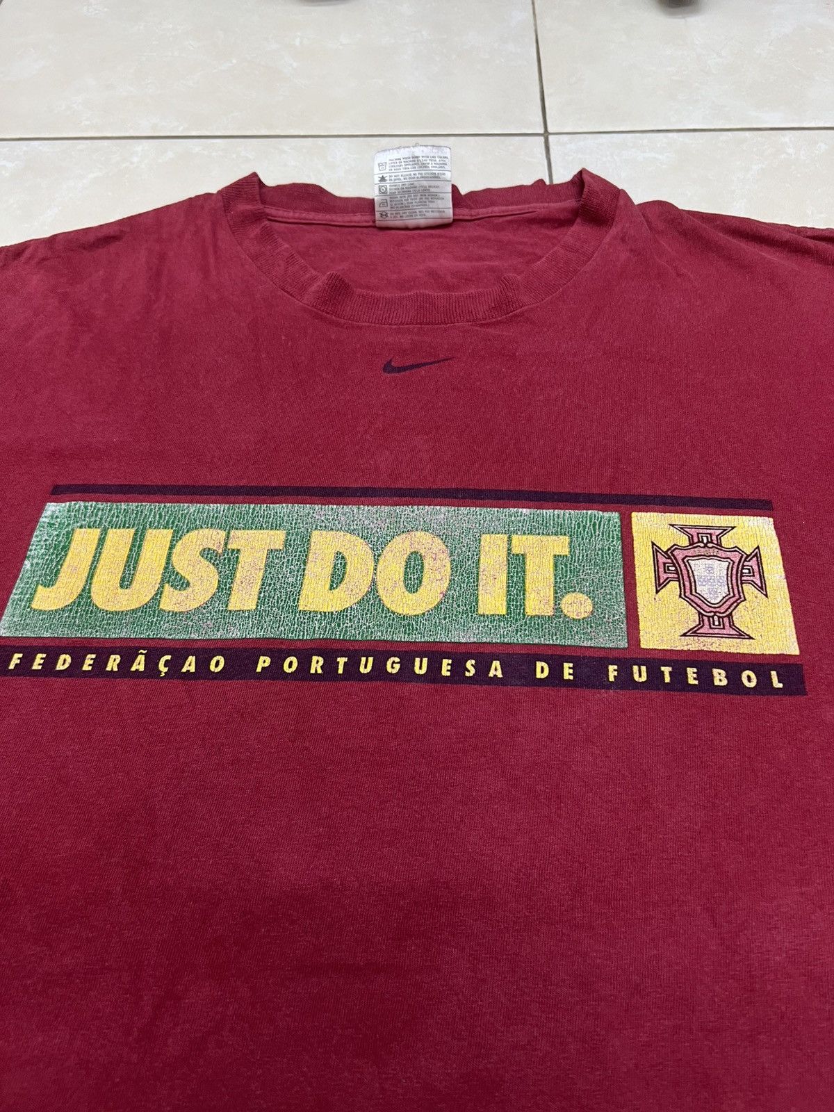 Nike Vintage Nike Centre Just Do It Portugal Tshirt Oversized Size US XL / EU 56 / 4 - 3 Thumbnail