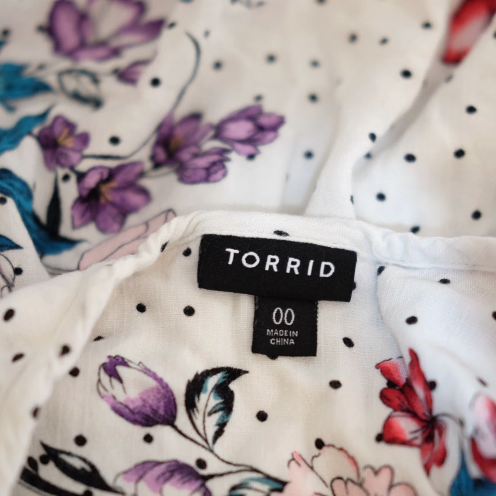 Torrid Torrid Floral Tie-Neck Keyhole Top Sleeveless Women's Plus Size 00 #H48-16 Size XXS / US 00 / IT 34 - 7 Thumbnail