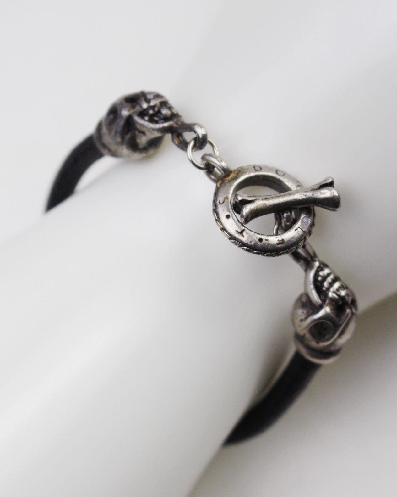 Vintage 2000S DOUBLE T S JAPAN SKULL LEATHER TOGGLE BRACELET Size ONE SIZE - 2 Thumbnail