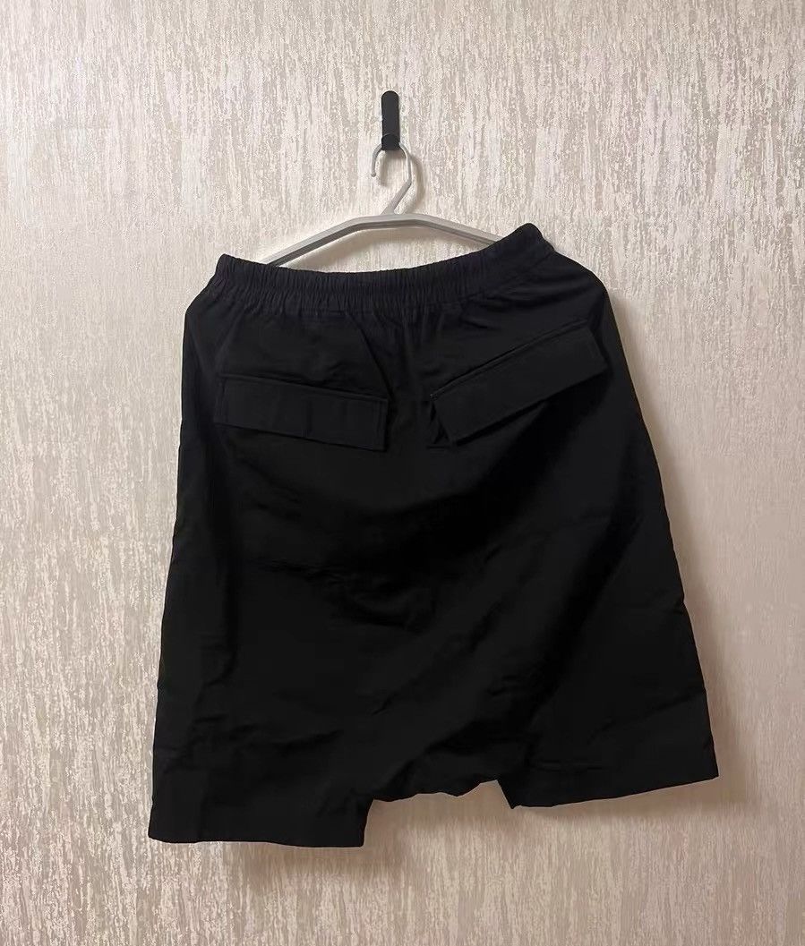 Rick Owens Rick Owens Black Dropped Crotch Shorts, Men's Size US 32 / EU 48 - 2 Thumbnail