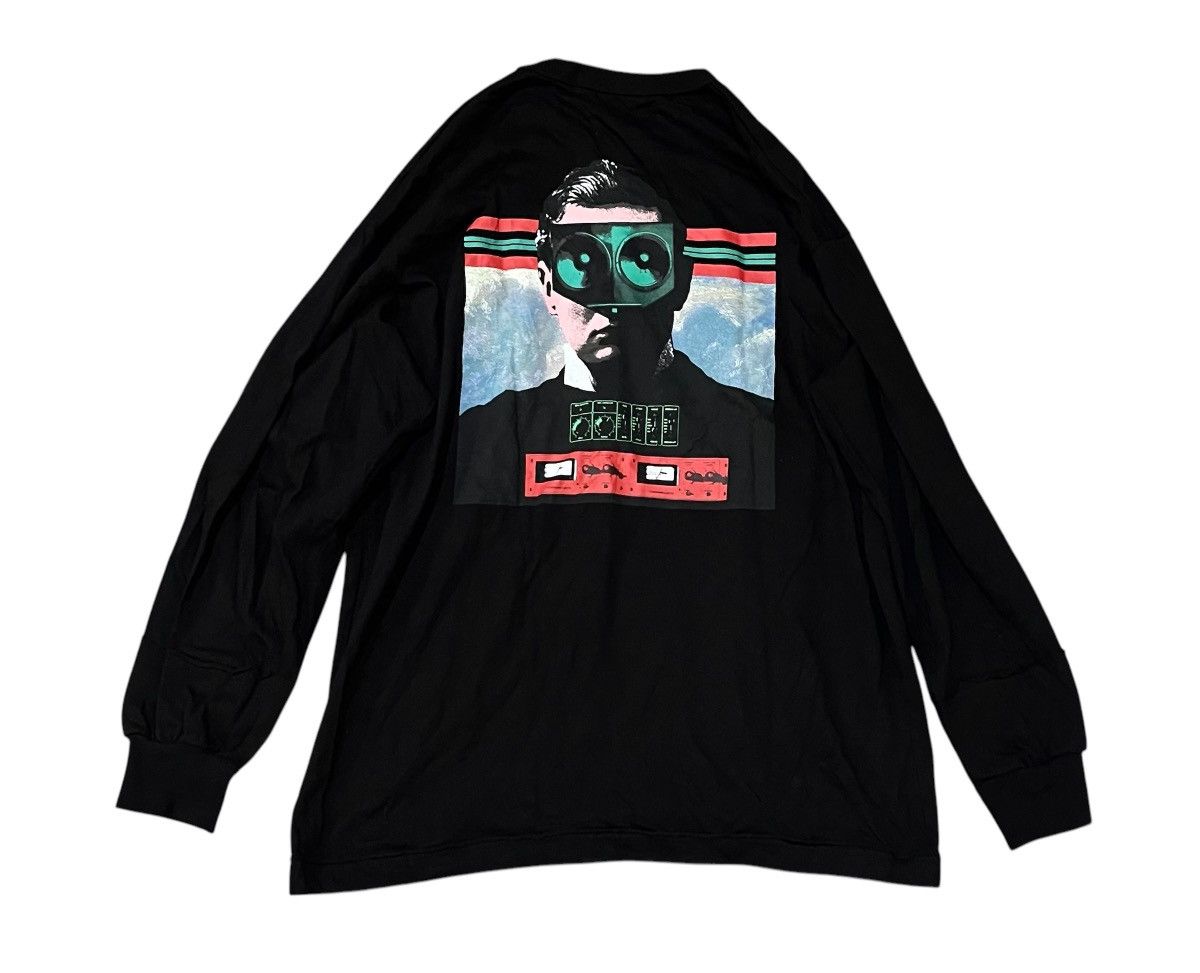GU *FINAL DROP* Undercover x GU noise sweatshirt Size US M / EU 48-50 / 2 - 6 Thumbnail