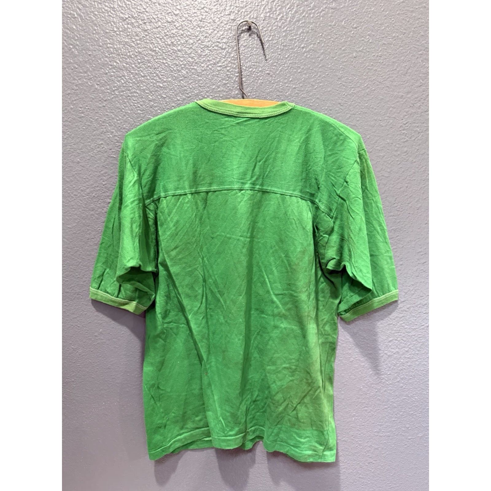 Glanshirt VINTAGE The Knits Raglan Shirt Green 70s Meet Me At 10 Iron On Graphic Sz Large Mens Size US L / EU 52-54 / 3 - 6 Thumbnail