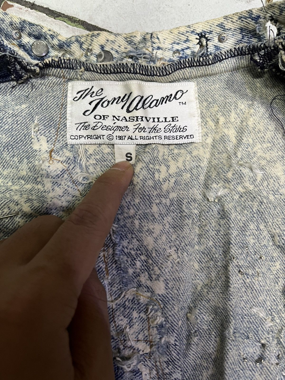 Levi's 🔥🔥🔥 Very Rare Levis Patchwork X Tony Alamo Denim Jacket Size US S / EU 44-46 / 1 - 11 Thumbnail