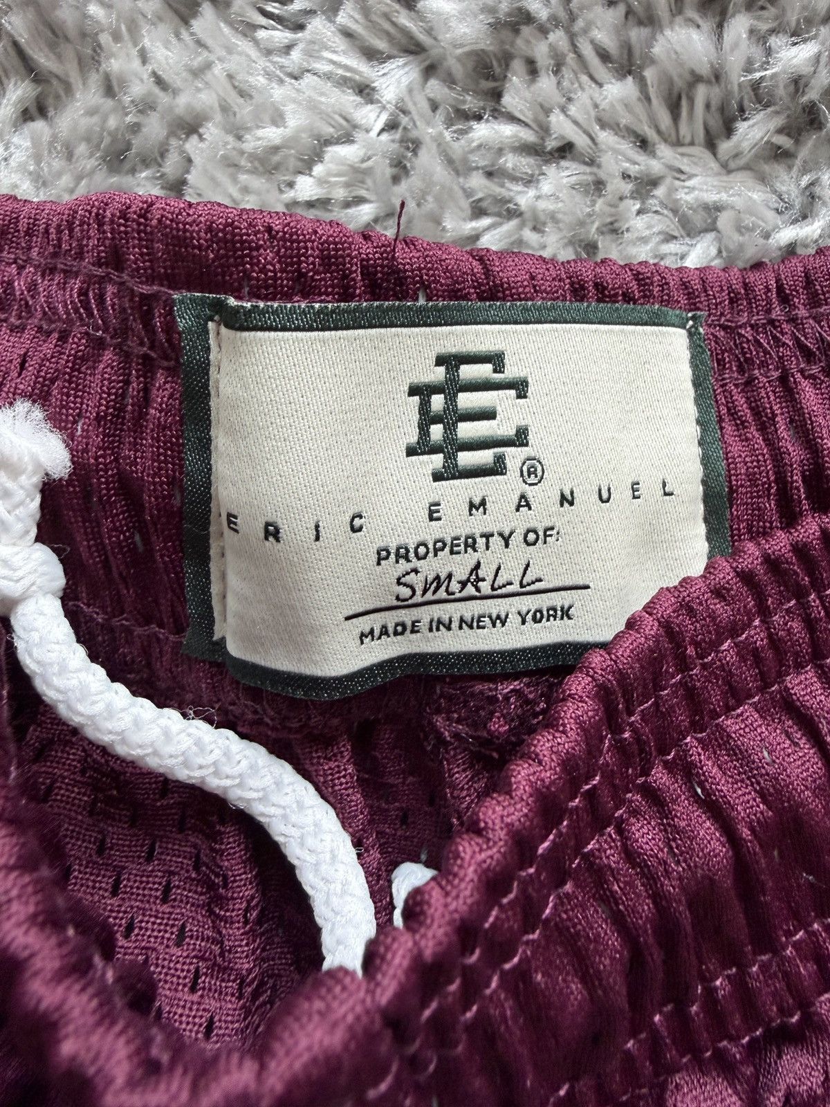 Eric Emanuel ERIC EMANUEL BURGUNDY BASIC SHORTS NWT (SMALL) Size US 28 / EU 44 - 3 Thumbnail