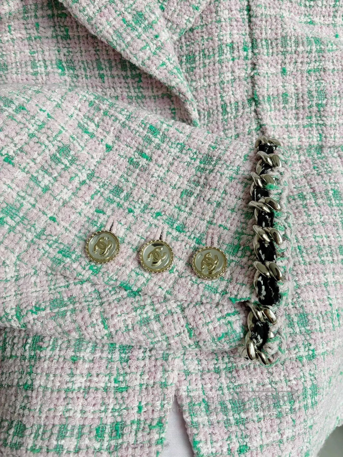 Chanel Chanel 21S Pink Green Plaid Tweed Jacket. Size XXS / US 00 / IT 34 - 6 Thumbnail