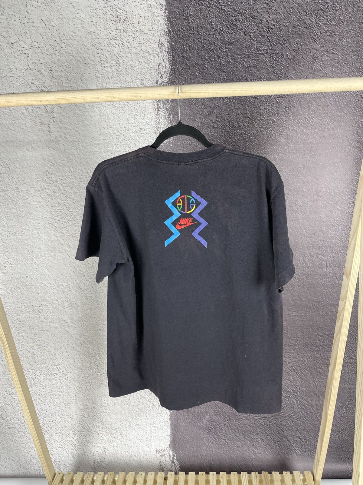 Nike Nike vintage 90s Urban Jungle gym peace single stitch tee Size US L / EU 52-54 / 3 - 11 Thumbnail