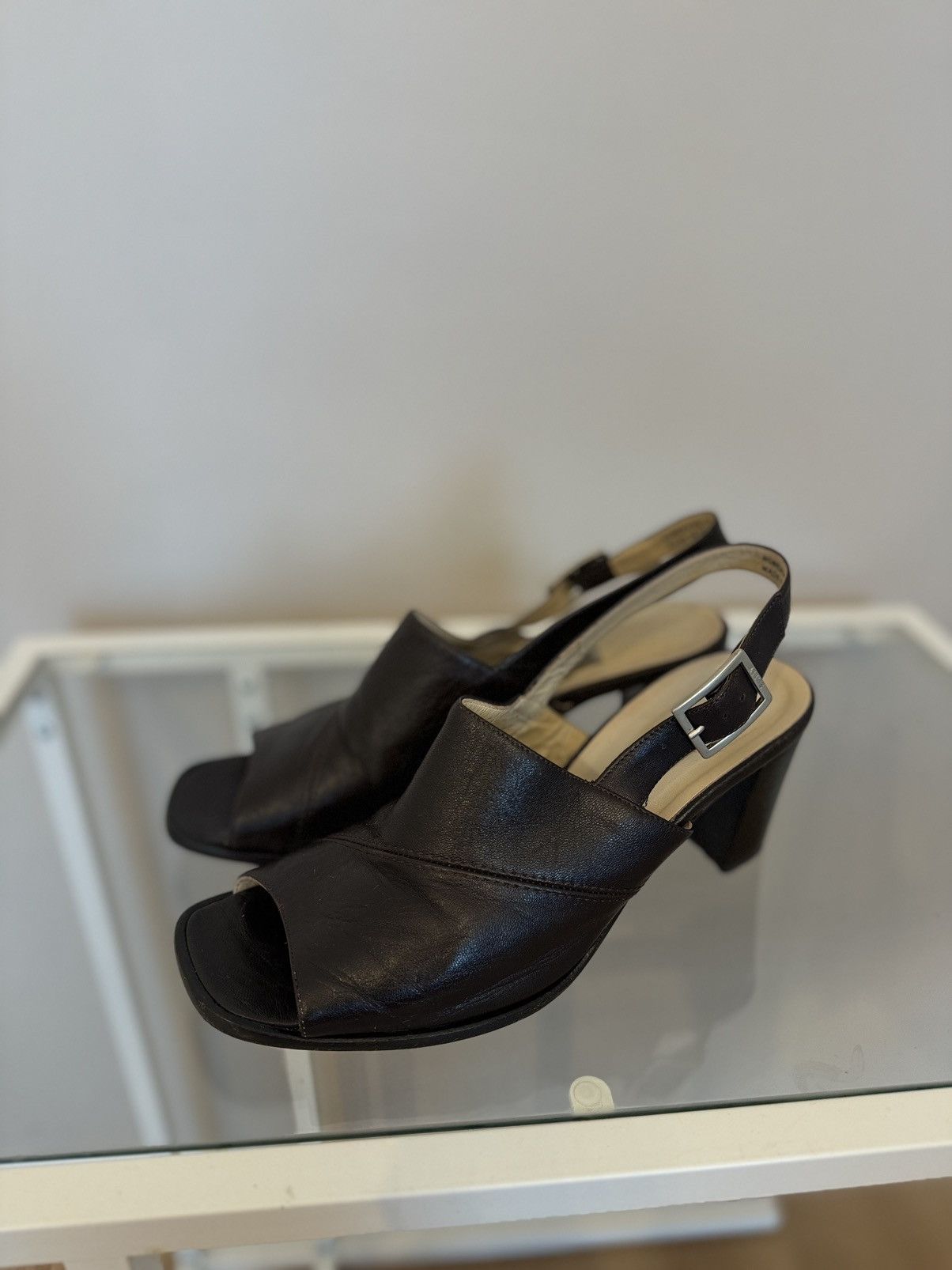 Bally Bally brown leather made in Italy shoes heels rare luxury Size US 10 / IT 40 - 1 Thumbnail
