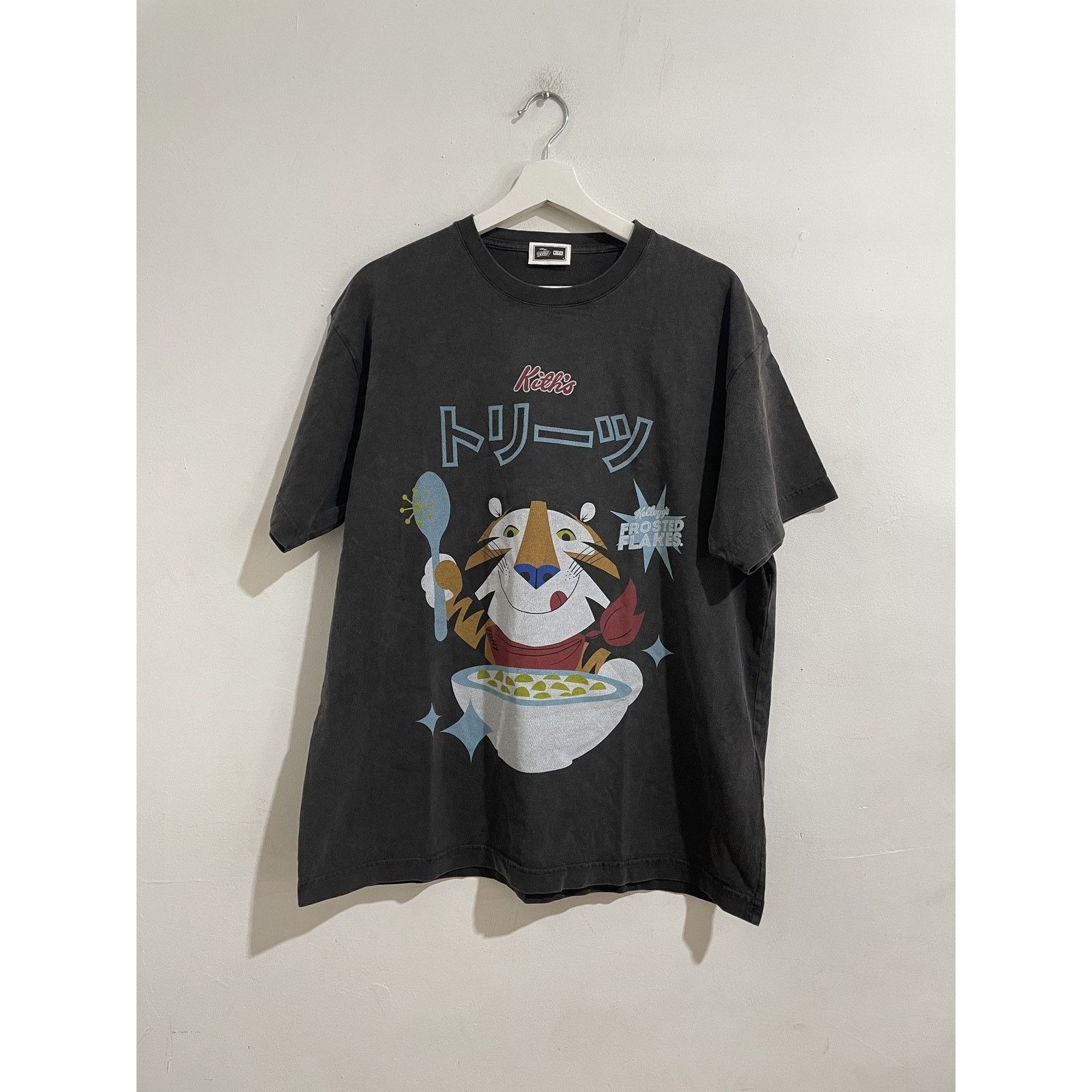 KITH TONY THE TIGER TOKYO TEE SIZE LARGE NEW