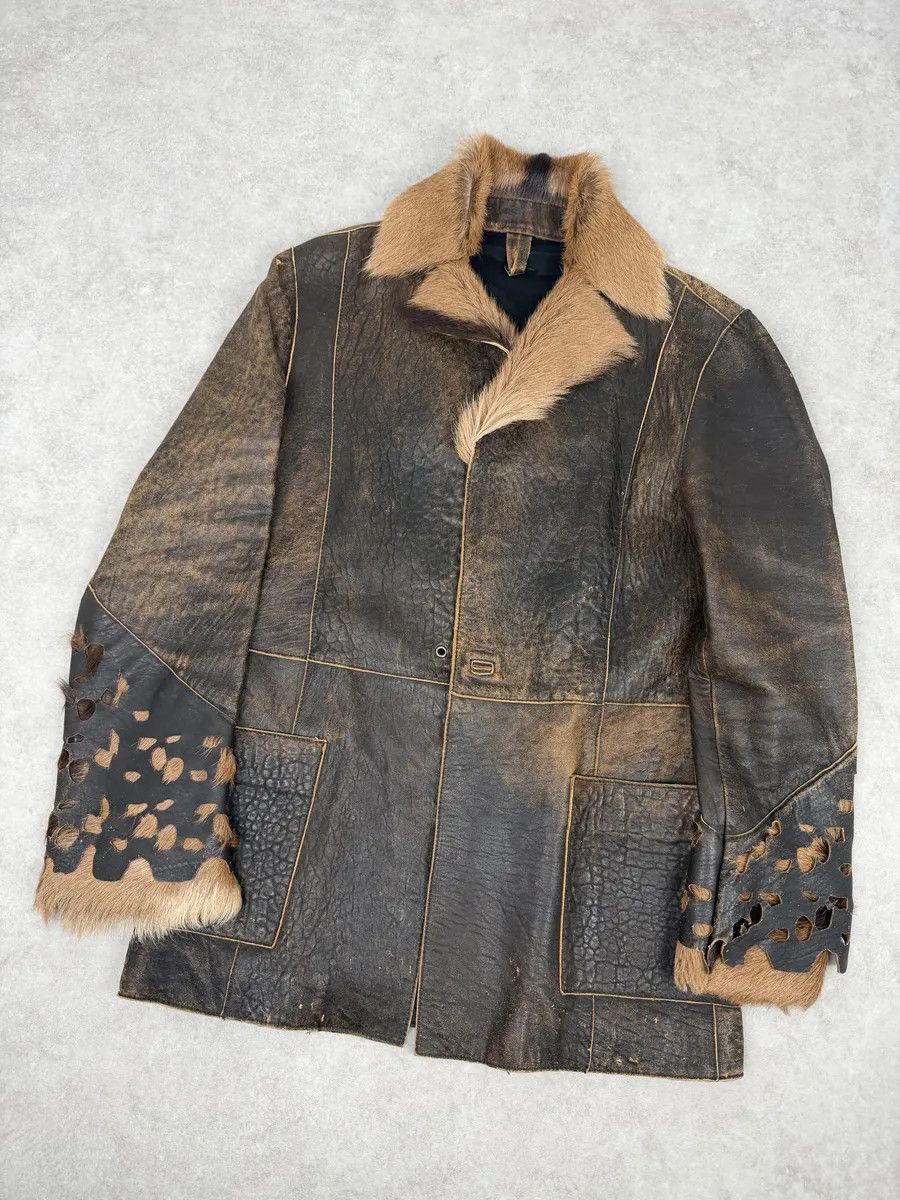 Just Cavalli AW2005 Cavalli Brown Eroded Leather Fur-Collar Jacket Size US L / EU 52-54 / 3 - 8 Thumbnail