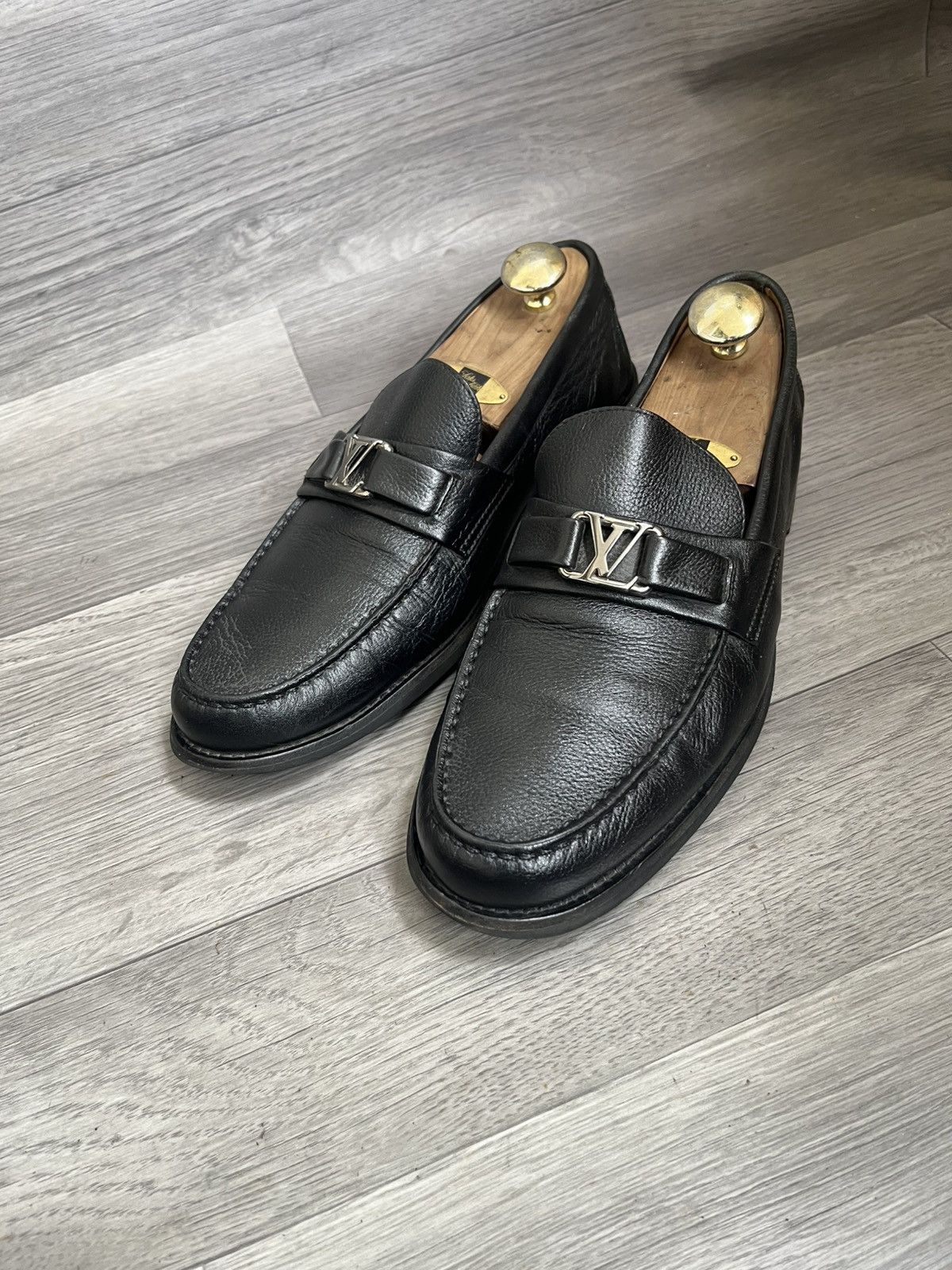 Louis Vuitton Louis Vuitton major leather loafers Size US 9.5 / EU 42-43 - 2 Thumbnail
