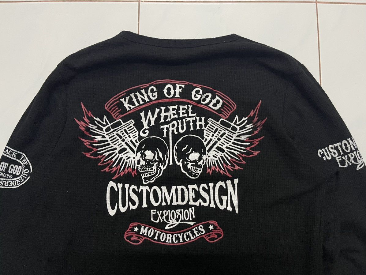 If Six Was Nine × Japanese Brand 2000s KING OF GOD CUSTOM DESIGN MOTORCYCLE SKULL TSHIRT Size US S / EU 44-46 / 1 - 13 Thumbnail