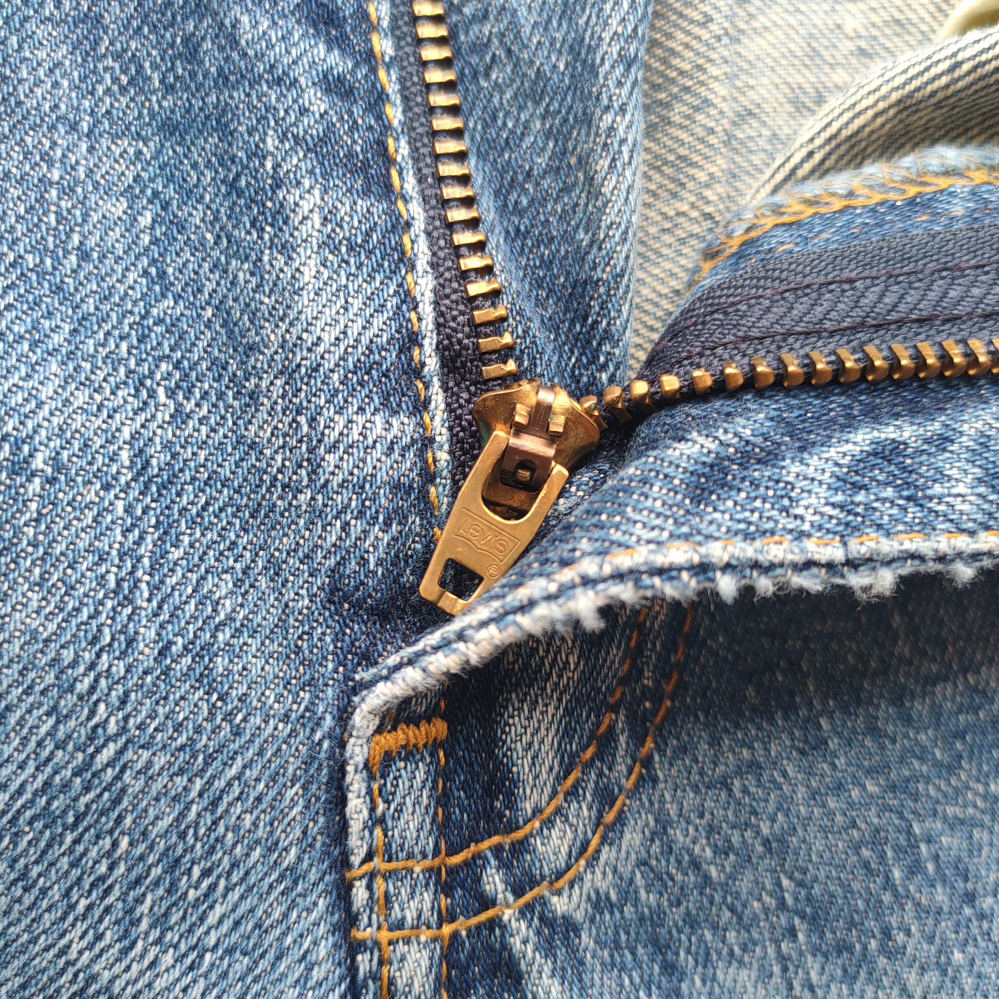 Levi's Vintage Clothing W32 VINTAGE LEVI'S 512 FADED DISTRESSED JEAN DENIM PANTS Size US 32 / EU 48 - 8 Thumbnail