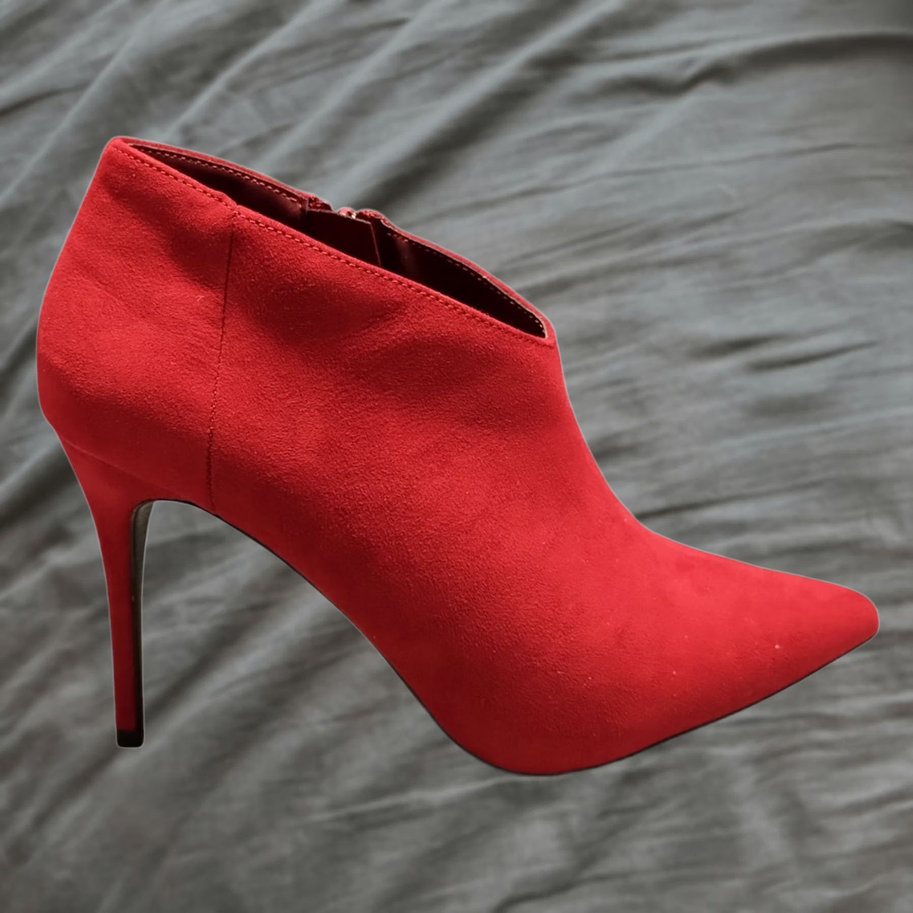 Vintage Journee Collection Demmi Stiletto Heeled Booties Womens 9 Red Pointed Toe EUC - Womens Shoes 9 Red Stiletto Booties Demmi EUC Size US 9 / IT 39 - 1 Thumbnail