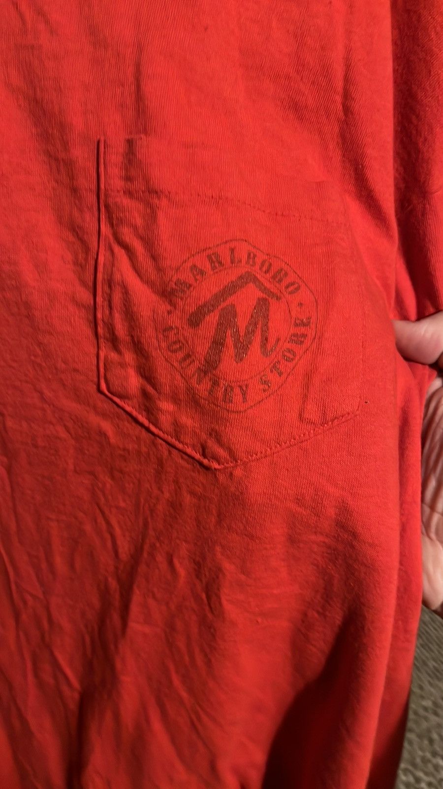 Other Vintage Red Marlboro Tobacco Country Store Shirt Size US XL / EU 56 / 4 - 2 Thumbnail