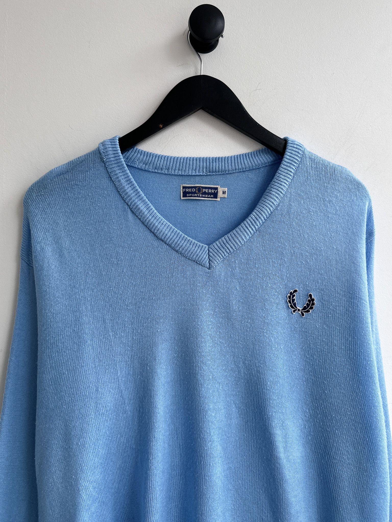 Fred Perry Vintage Fred Perry V Neck Pullover Jumper Sweater Size US M / EU 48-50 / 2 - 2 Thumbnail