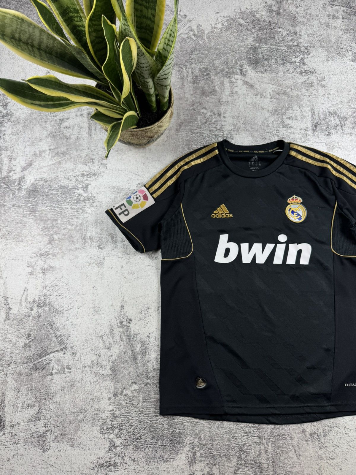 Adidas Real Madrid 2011 2012 Men’s Adidas Black Away Soccer Football Shirt Jersey Polo Size US S / EU 44-46 / 1 - 2 Thumbnail