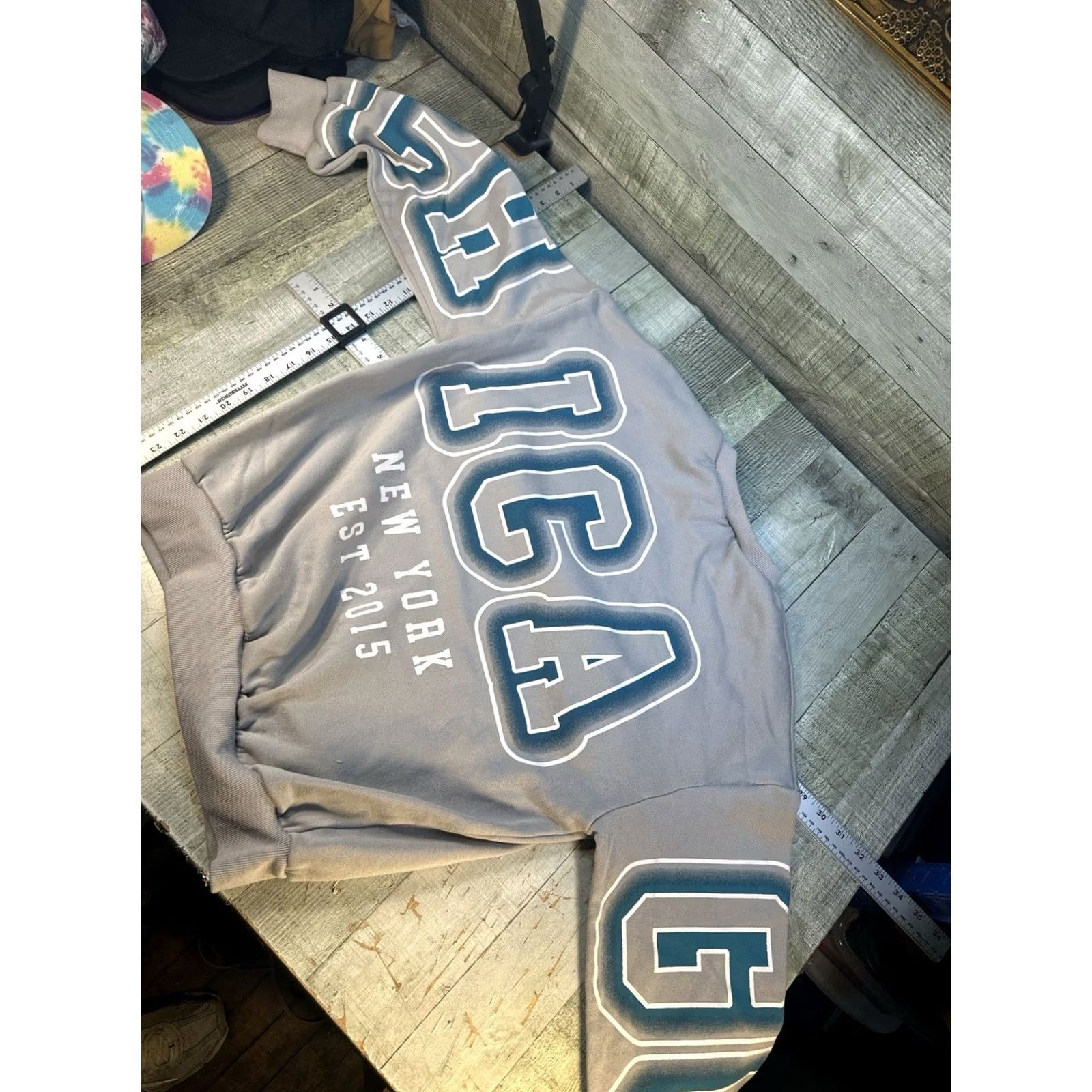 H&M H&M Chicago Crewneck Sweatshirt Gray Teal Graphic Pullover Oversized Size L Mens Size US S / EU 44-46 / 1 - 2 Thumbnail