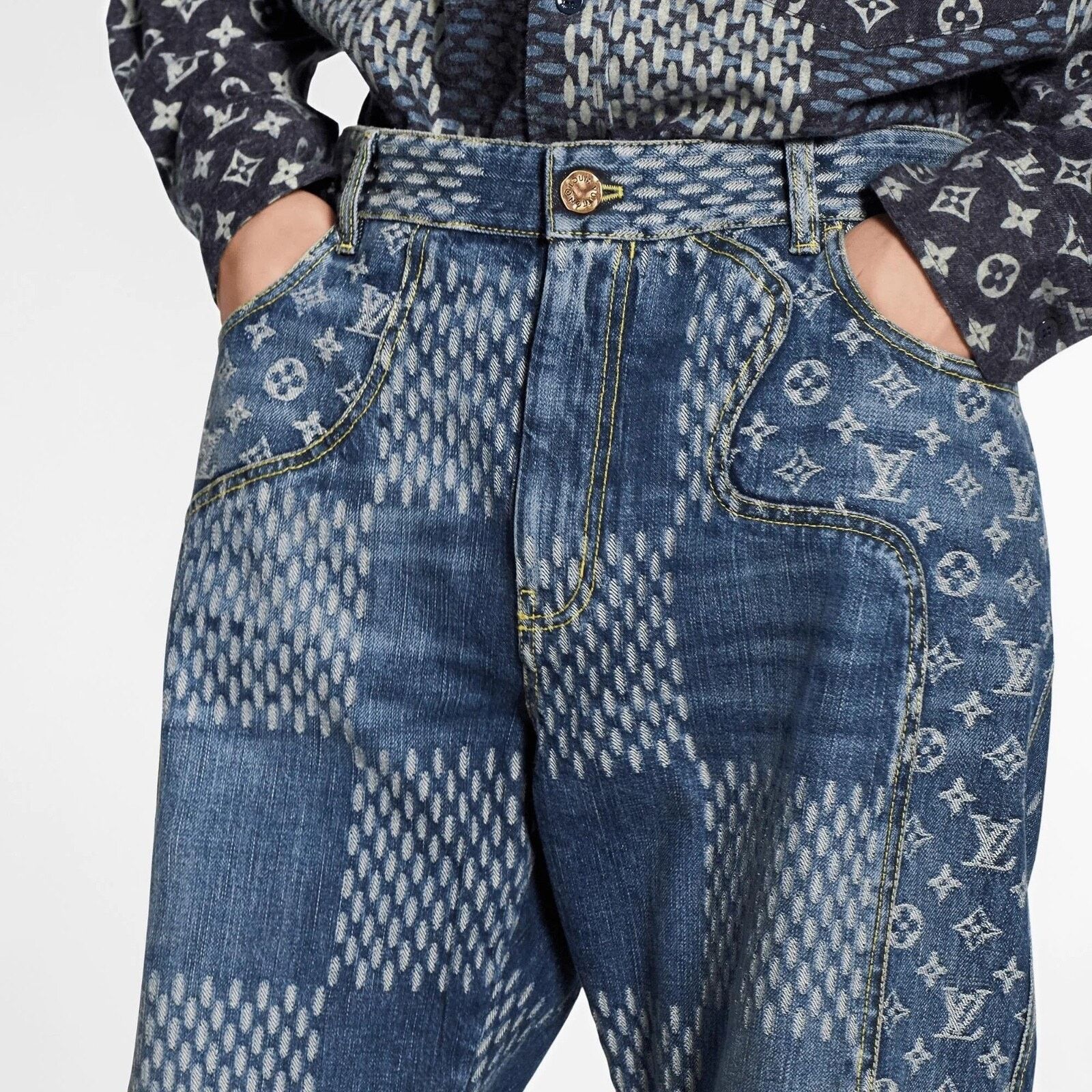 Louis Vuitton Louis Vuitton x Nigo Giant Damier Waves Monogram Logo Blue Size US 32 / EU 48 - 5 Thumbnail