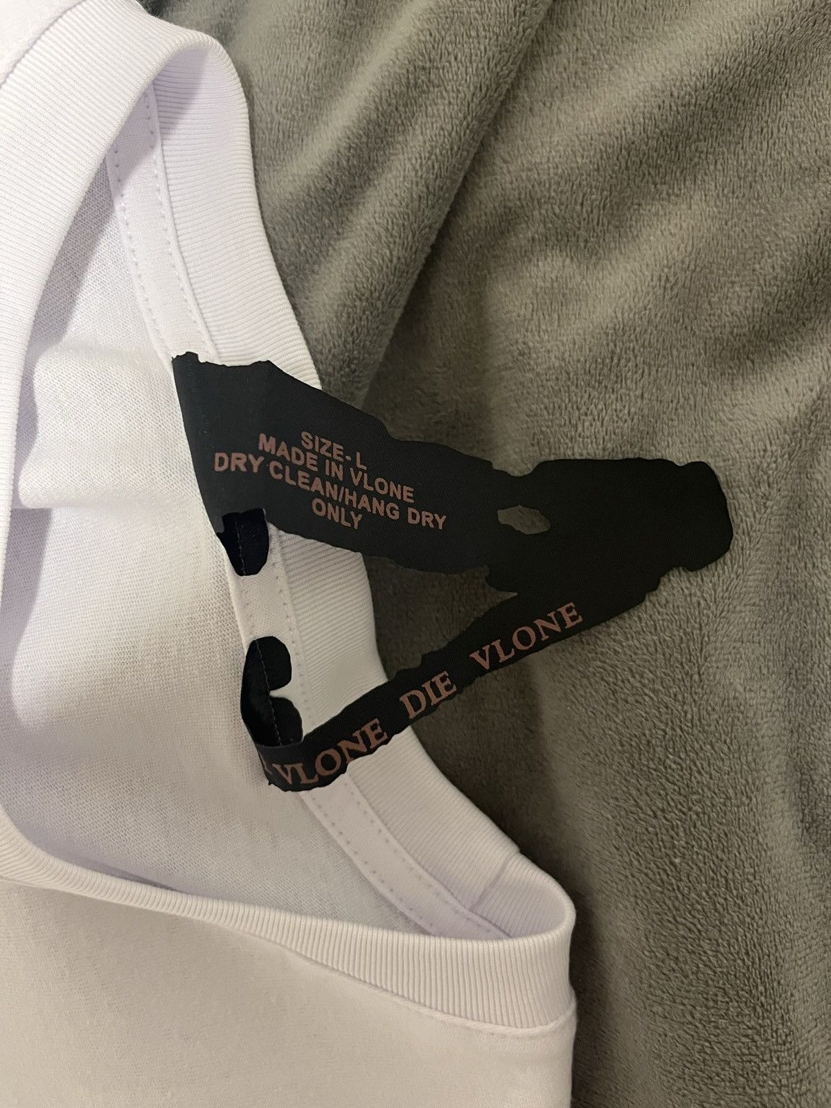 Vintage Vlone Tee Size US L / EU 52-54 / 3 - 3 Thumbnail