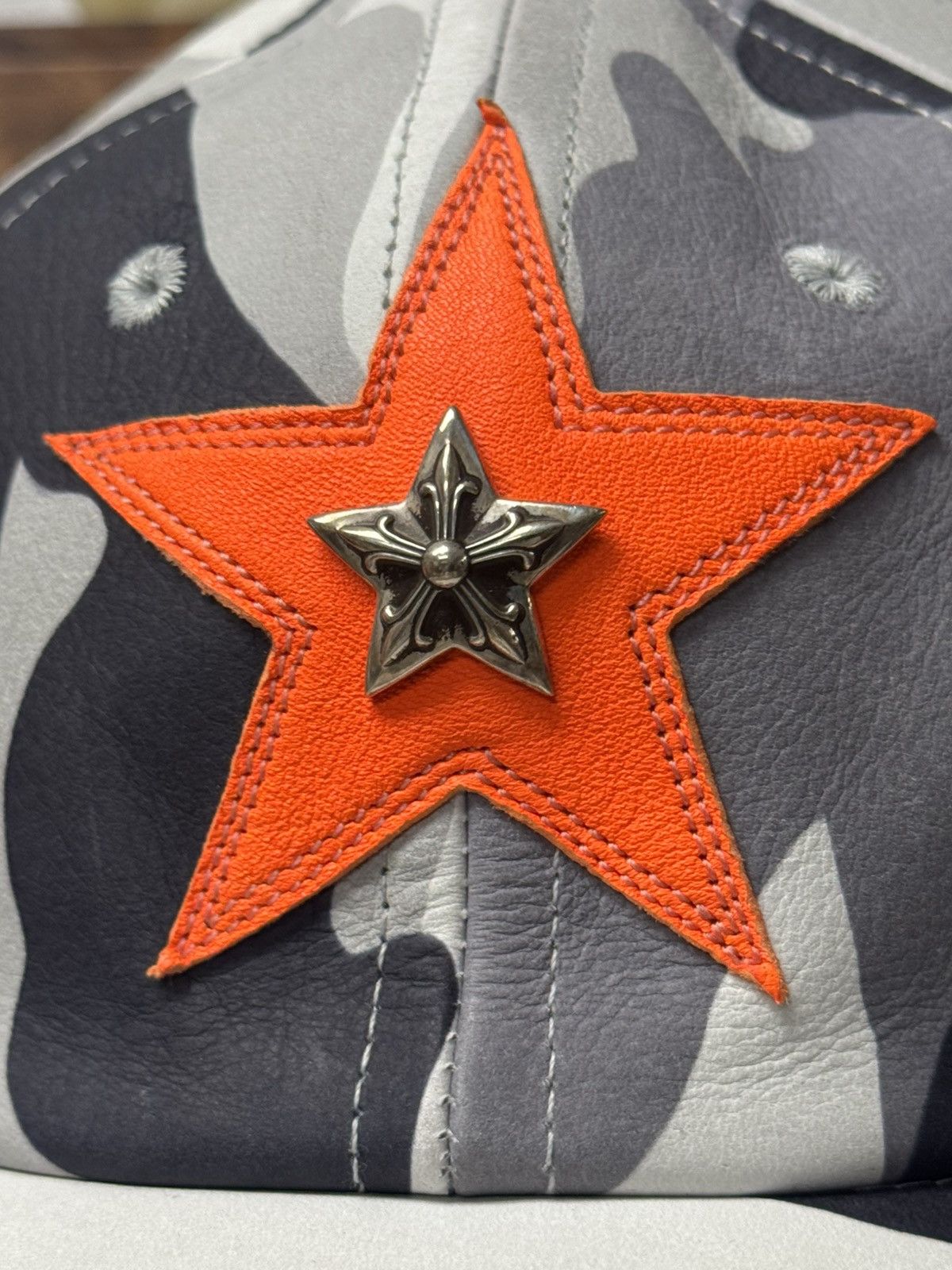 Chrome Hearts Chrome Hearts ‘Snow Camo’ Leather Star Patch Gunslinger Hat Size ONE SIZE - 2 Thumbnail