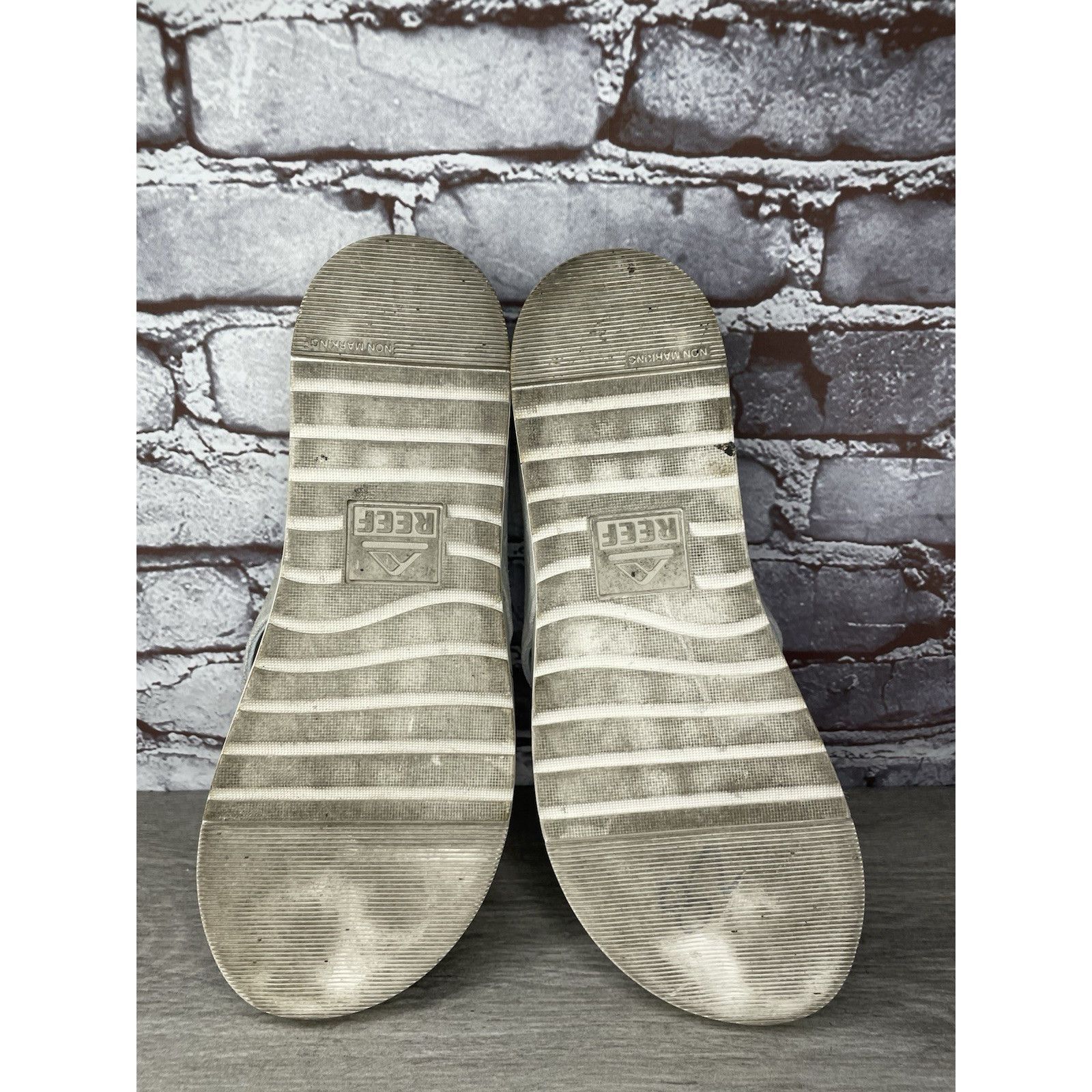 REEF REEF OJAI Gray Suede Leather Cushion Comfort FlipFlops Sanda Size US 12 / EU 45 - 19 Thumbnail