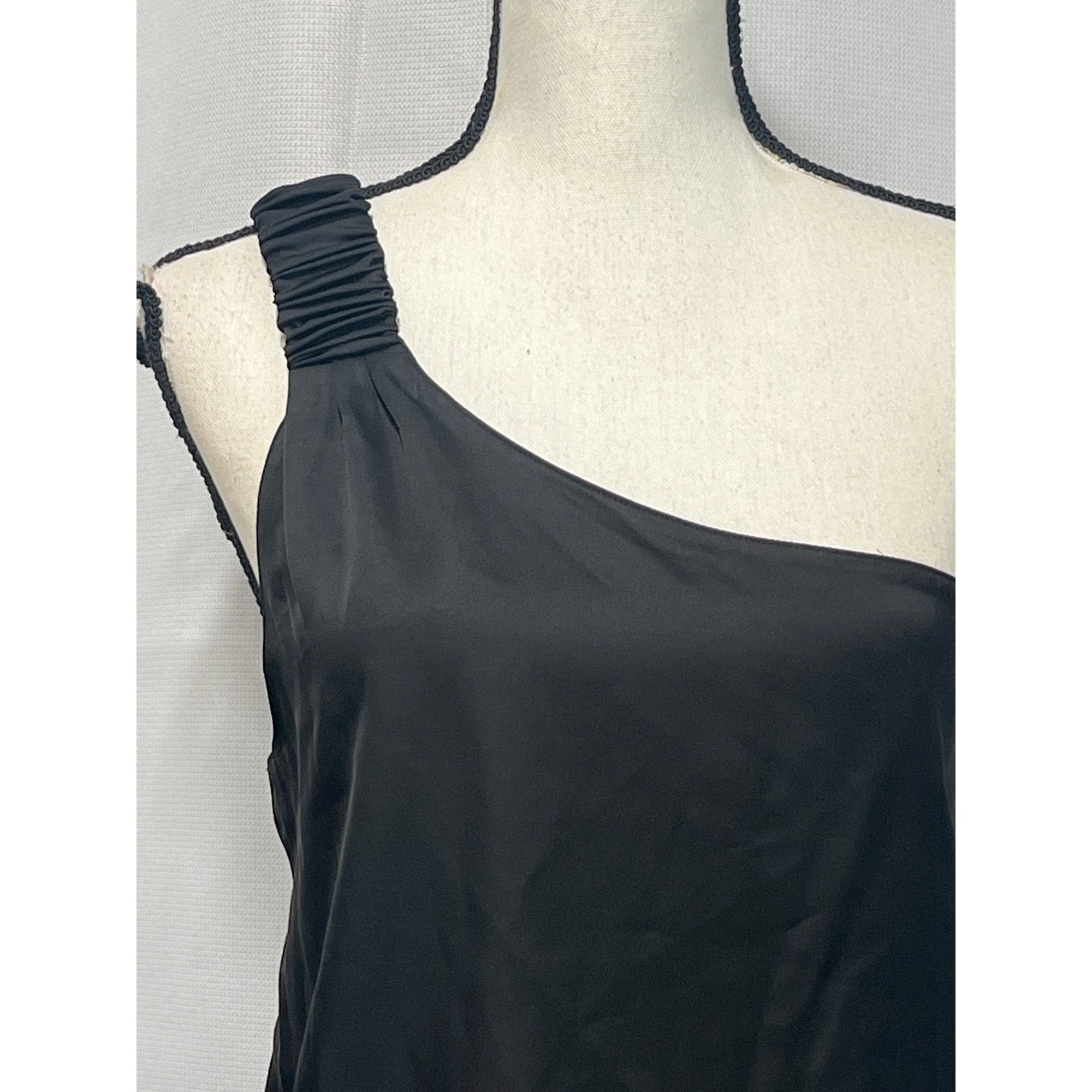 Other Know One Cares Women’s Shirred Shoulder Strap One Shoulder S Size S / US 4 / IT 40 - 2 Thumbnail