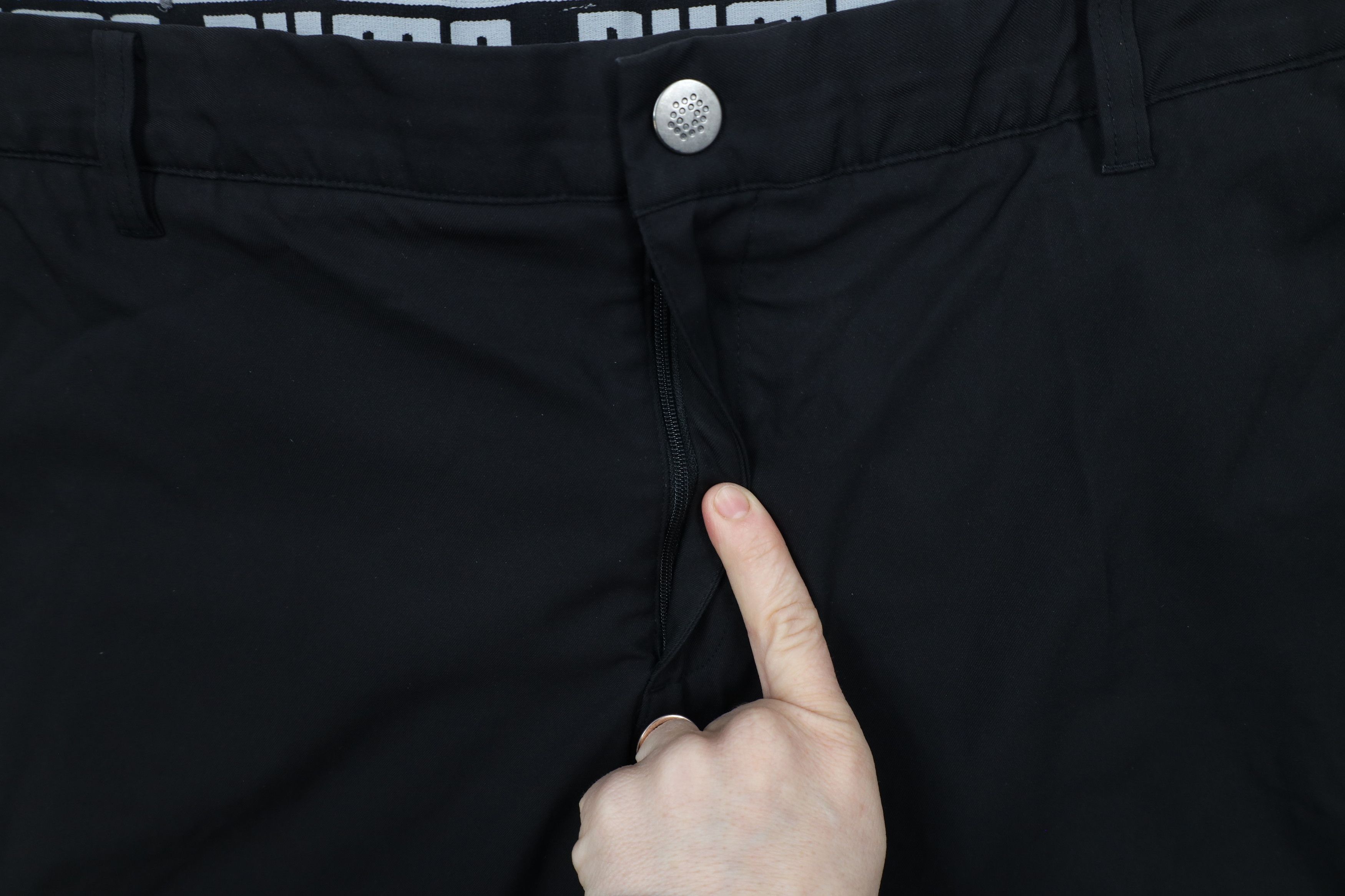 Puma × Vintage Puma Golf Cell Flat Front Golfing Golf Chino Shorts Black Size US 40 / EU 56 - 5 Thumbnail
