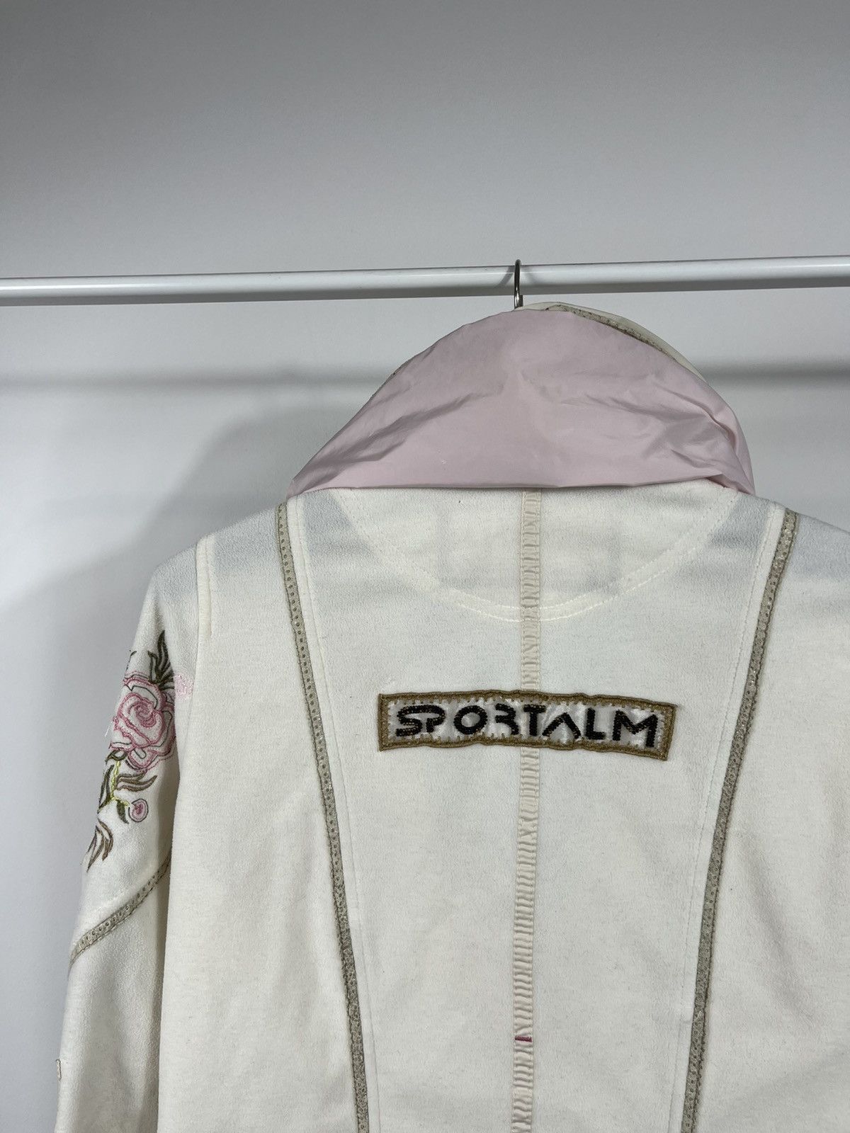 Sportalm Kitzbuhel Sportalm Cream Hooded Jacket With Embroidery Size 36 Size S / US 4 / IT 40 - 14 Thumbnail