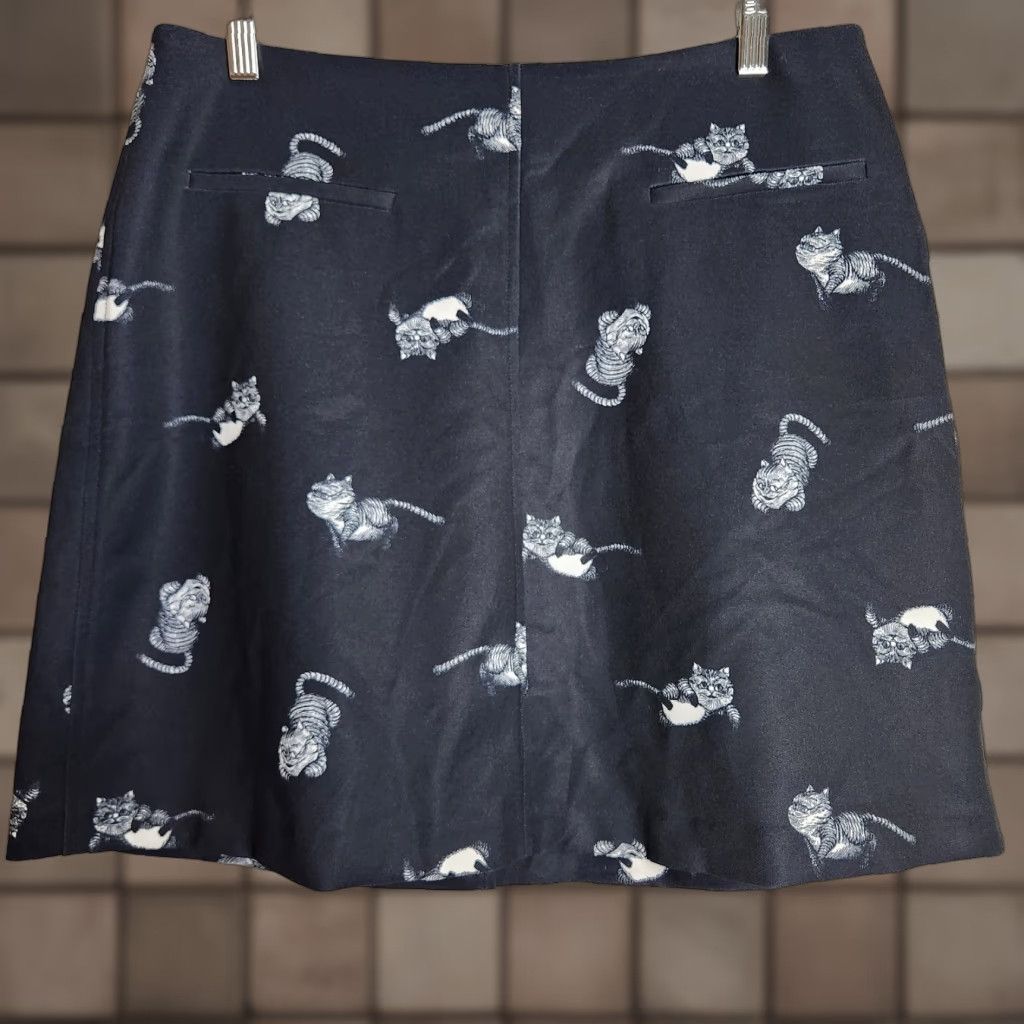 Disney VINTAGE Disney Alice Through the Looking Glass Black Cheshire Cat Skirt-Size 10 Women Short Mini Pocket Zip Cheshire Cat Size 32" / US 10 / IT 46 - 1 Thumbnail