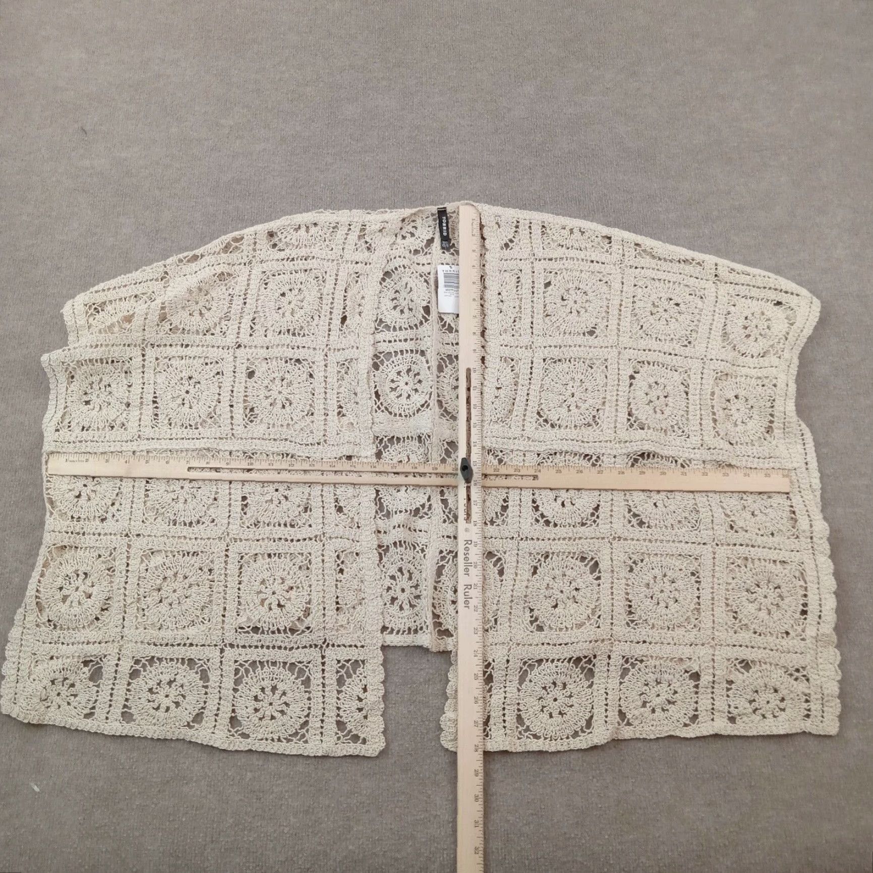 Vince Camuto Torrid Crochet Cardigan Sweater Womens One Size Beige Open Front Loose Sleeveless Size ONE SIZE - 2 Thumbnail