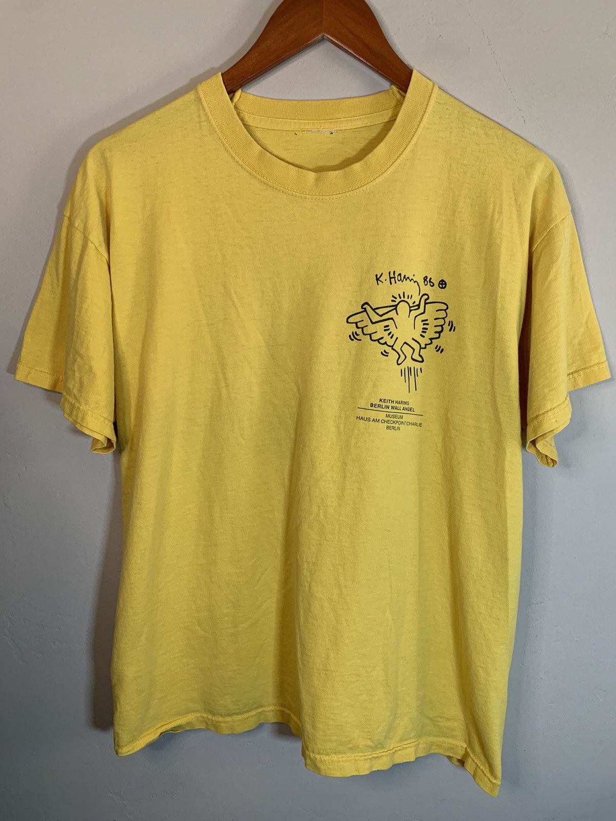 Keith Haring × Vintage RARE Vintage 1986 Keith Haring Berlin Wall Angel Art T-Shirt Size US L / EU 52-54 / 3 - 2 Thumbnail