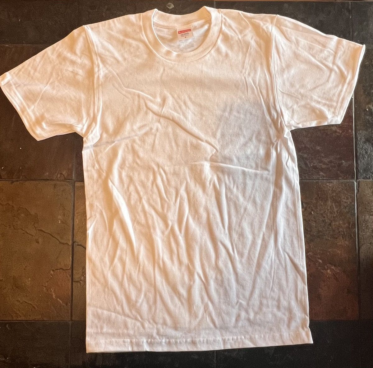 Supreme Pack of 10 supreme blank T shirts(READ DISCRIPTION) Size US M / EU 48-50 / 2 - 4 Thumbnail