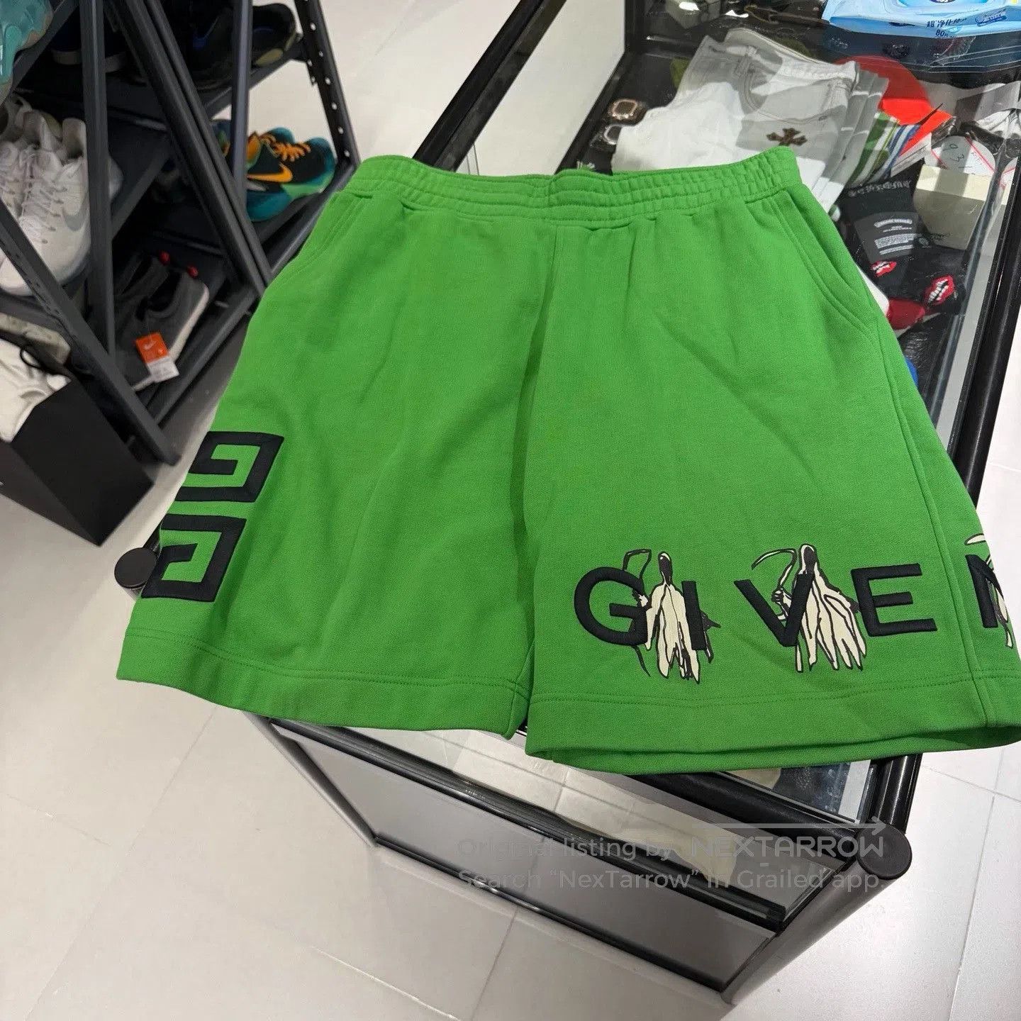 Givenchy Givenchy SS22 Logo Embroidered Cotton Shorts. Size US 43 - 5 Thumbnail