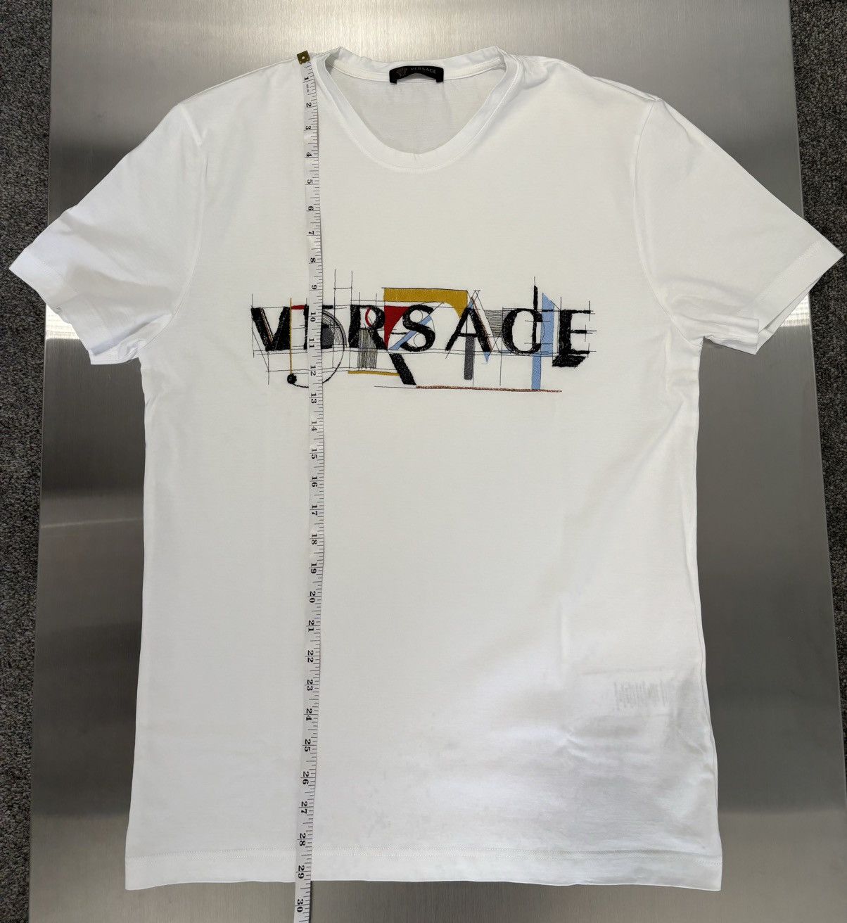 Versace Versace embroidered T-shirt - brand new - size large Size US L / EU 52-54 / 3 - 4 Thumbnail