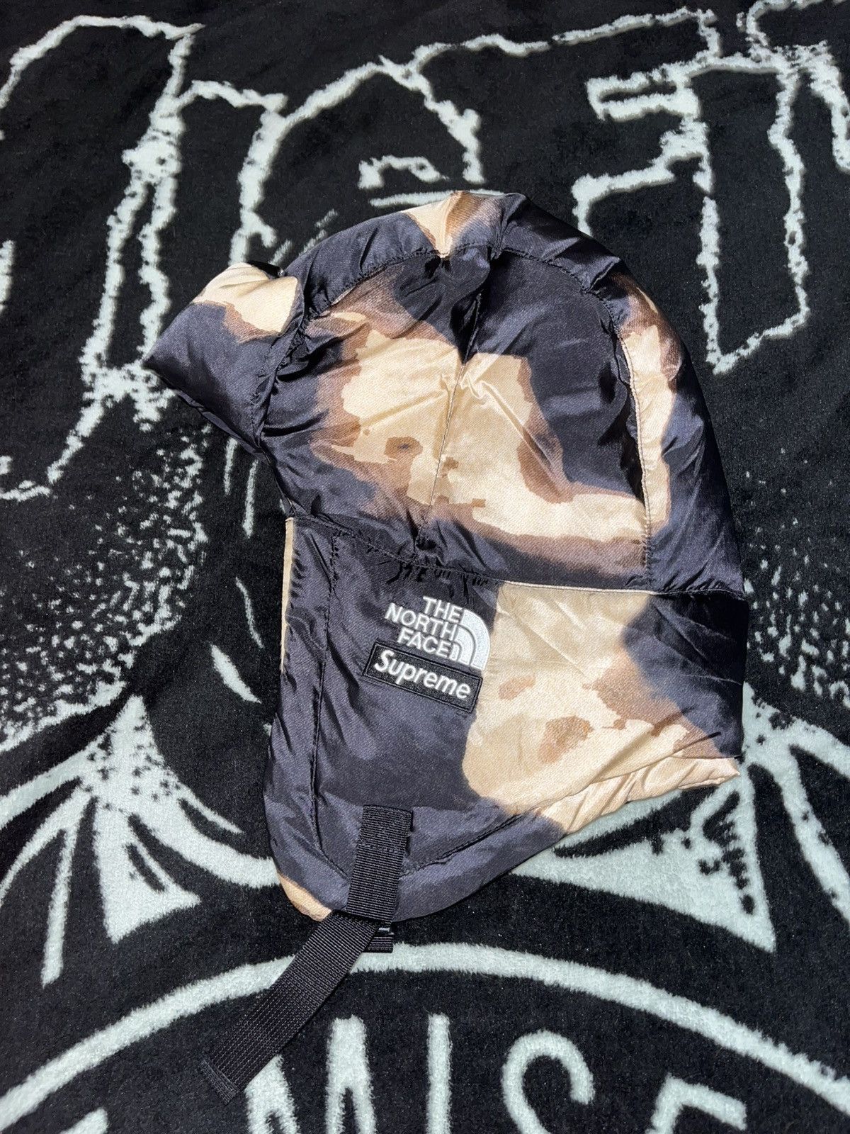 Supreme × The North Face Supreme/TNF Nuptse Trooper Size ONE SIZE - 1 Thumbnail